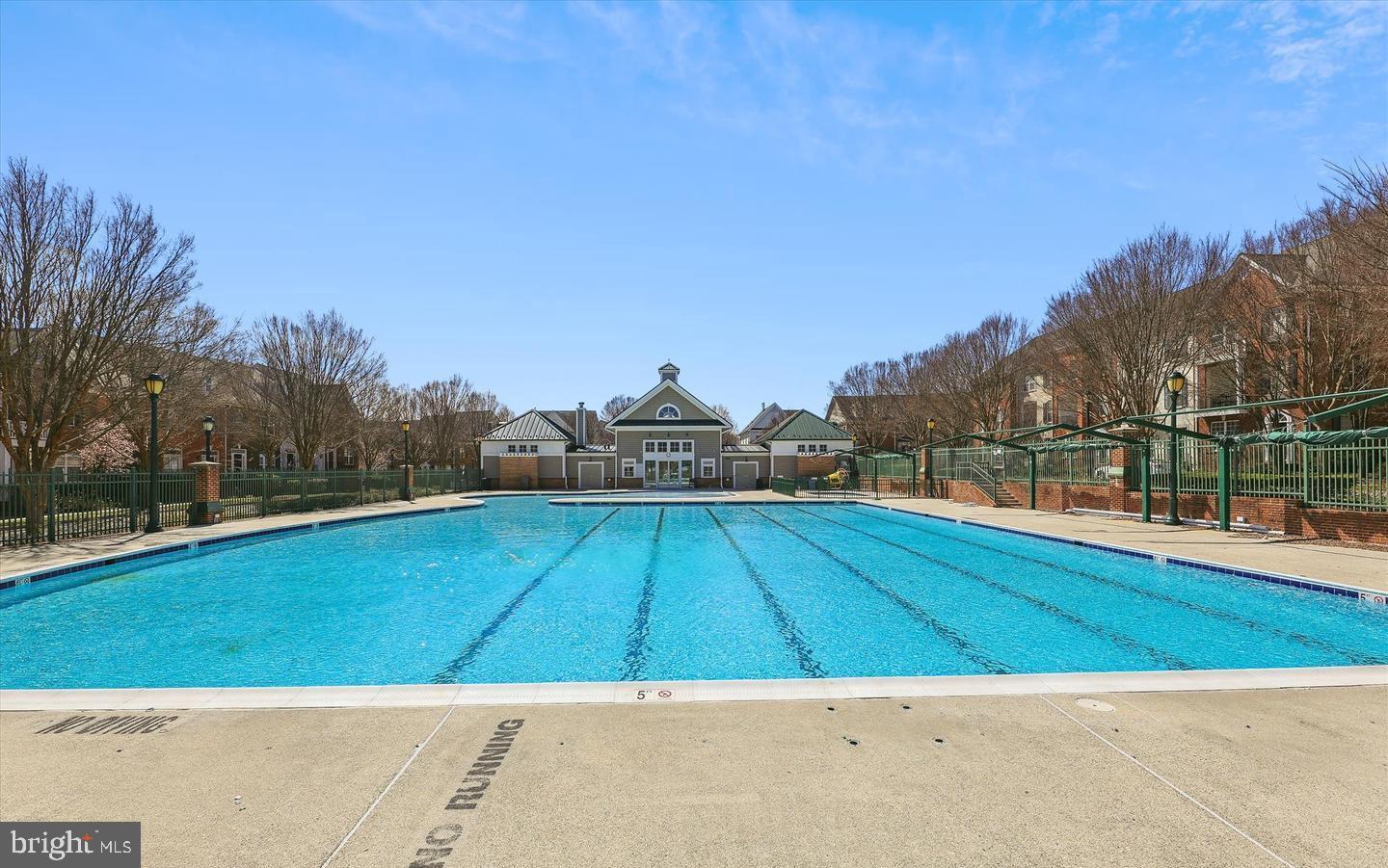 KING FARM BAILEYS COMMON - Residential