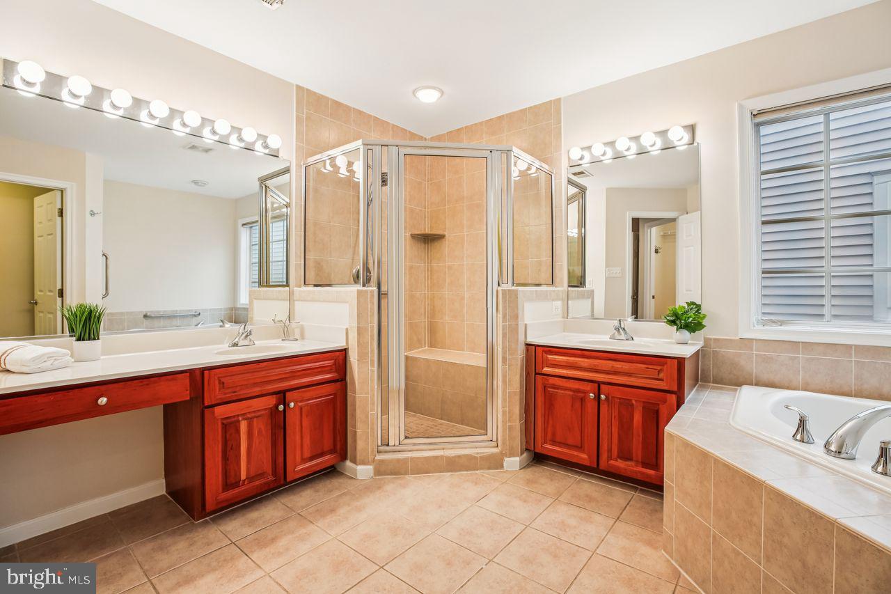 KING FARM BAILEYS COMMON - Residential