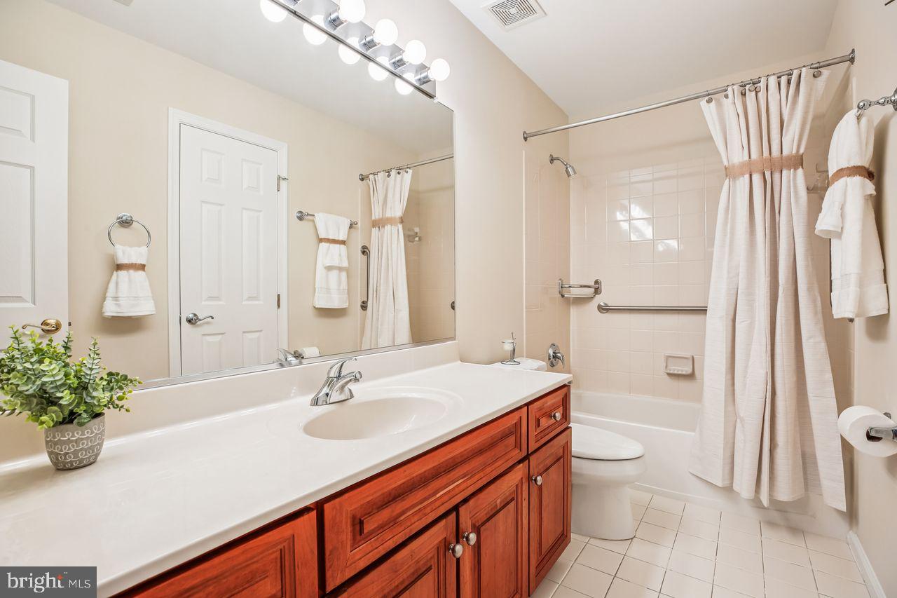 KING FARM BAILEYS COMMON - Residential