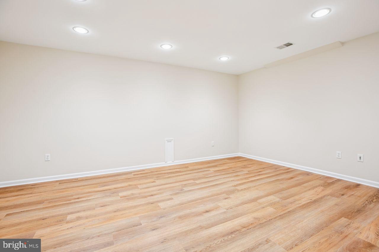 KING FARM BAILEYS COMMON - Residential