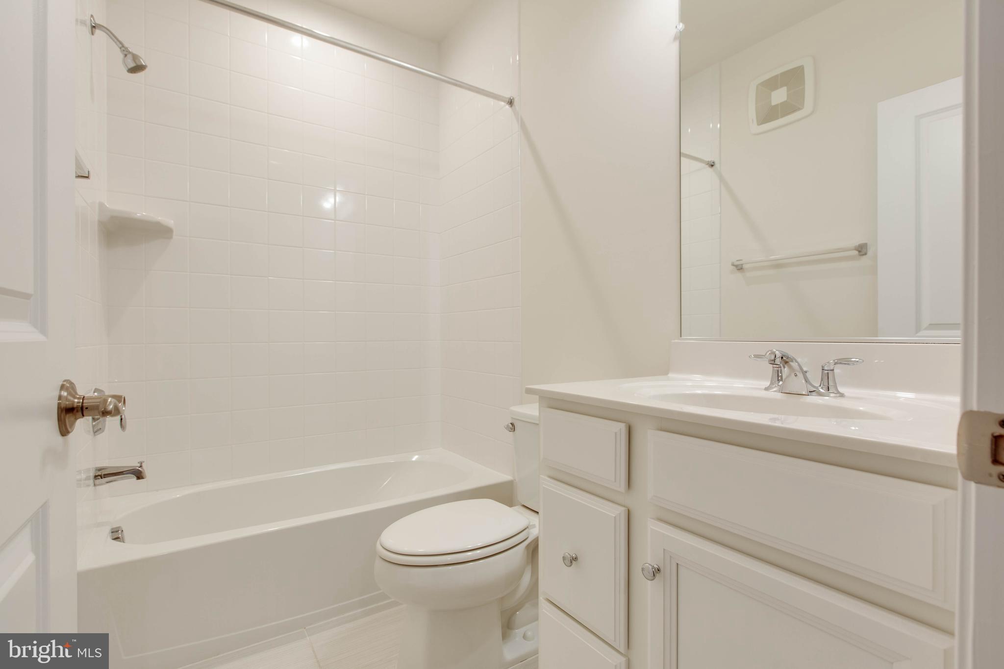 THE VILLAGE AT ARUNDEL MILLS - Residential Lease