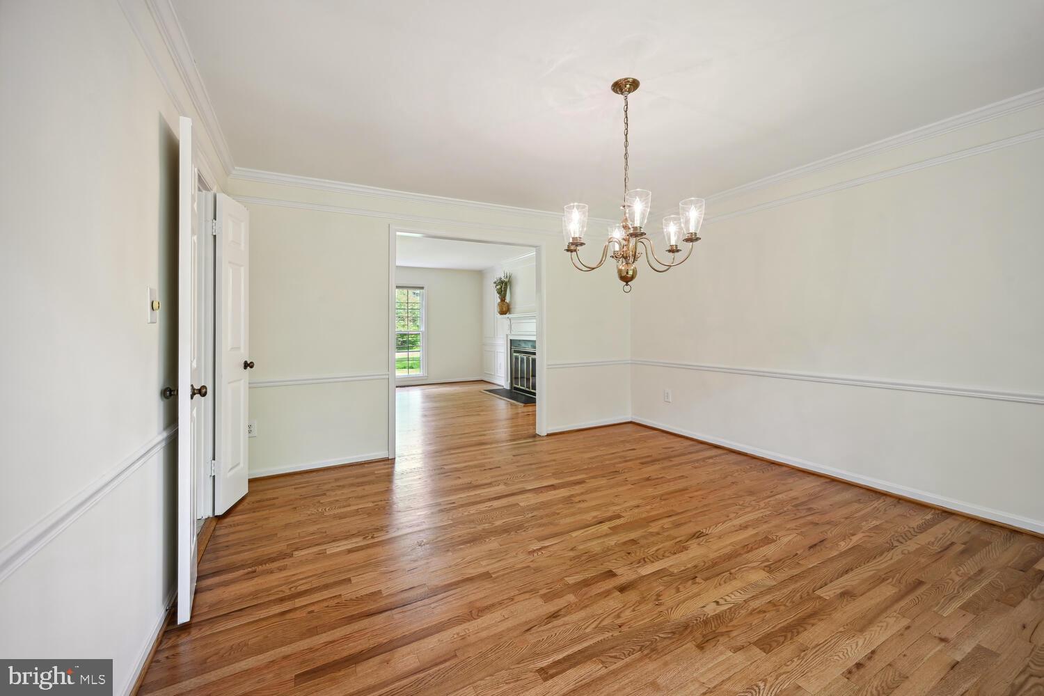 PINE KNOLLS - Residential