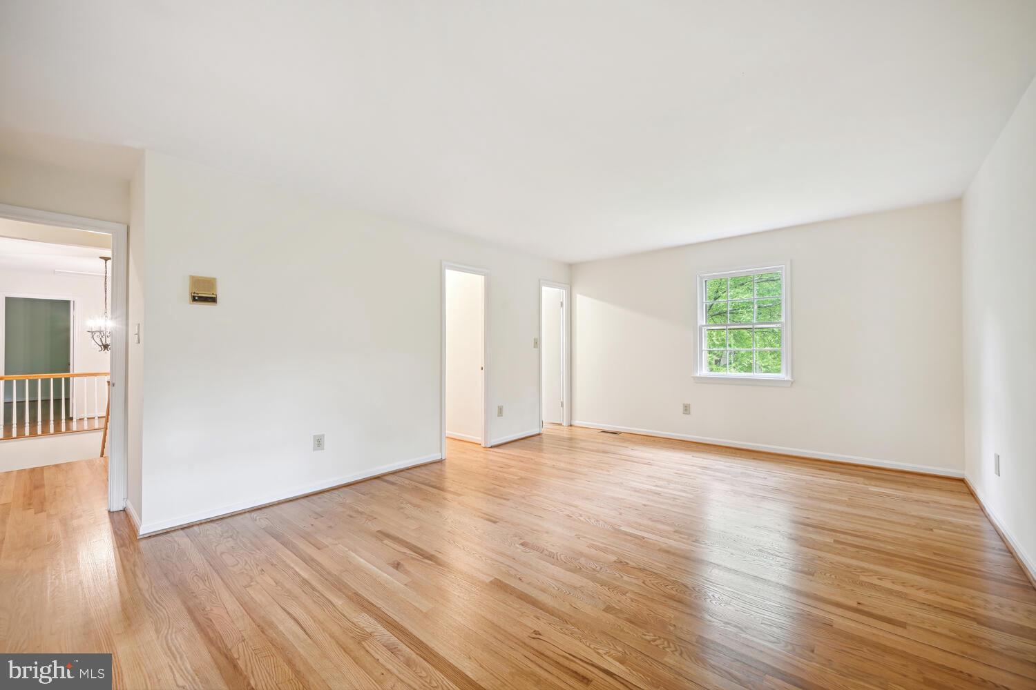 PINE KNOLLS - Residential