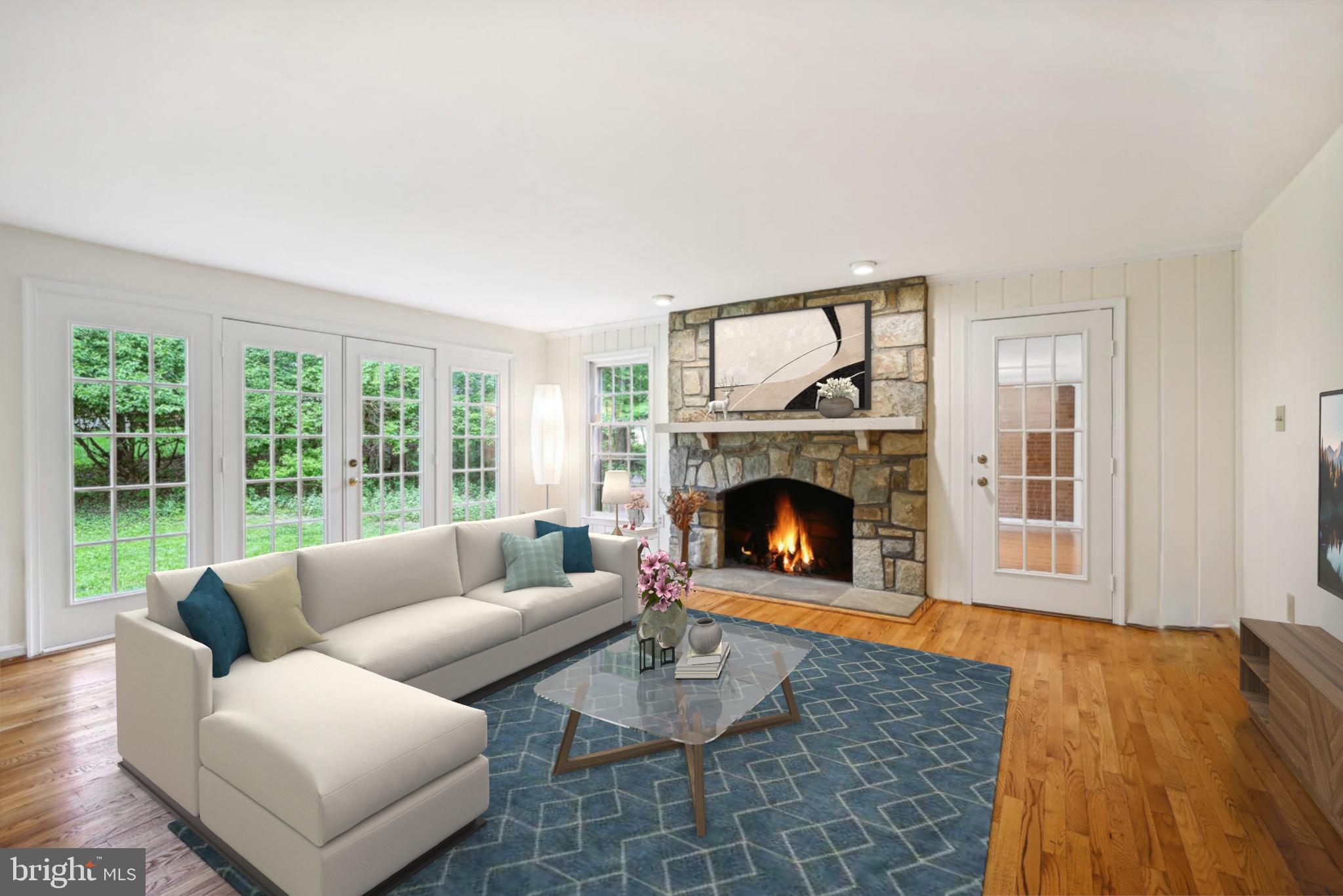 PINE KNOLLS - Residential
