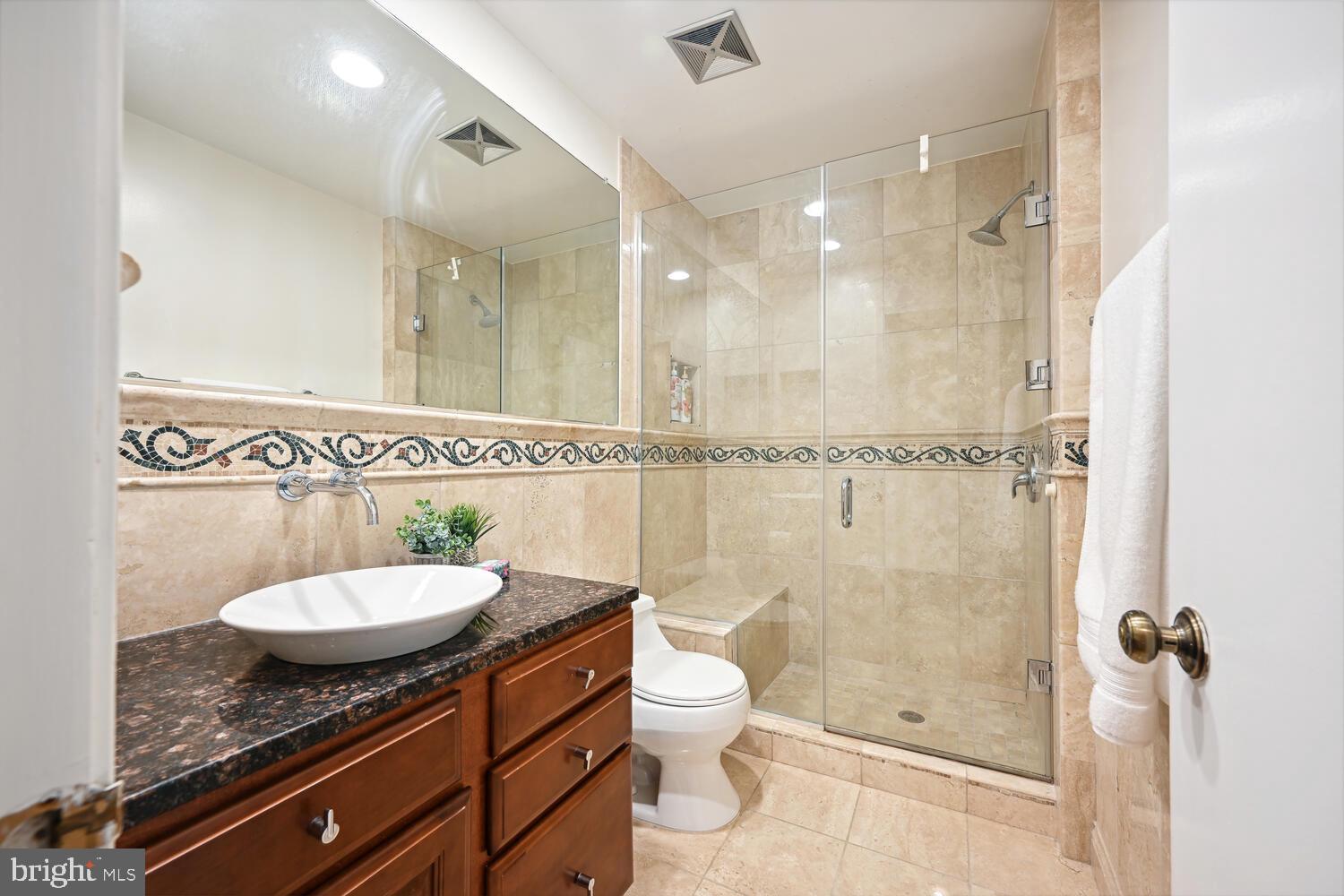 PINE KNOLLS - Residential