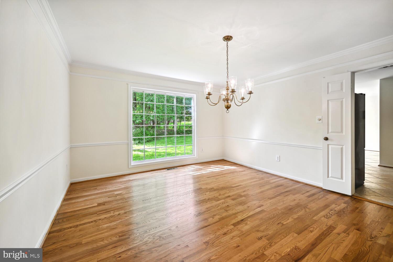 PINE KNOLLS - Residential