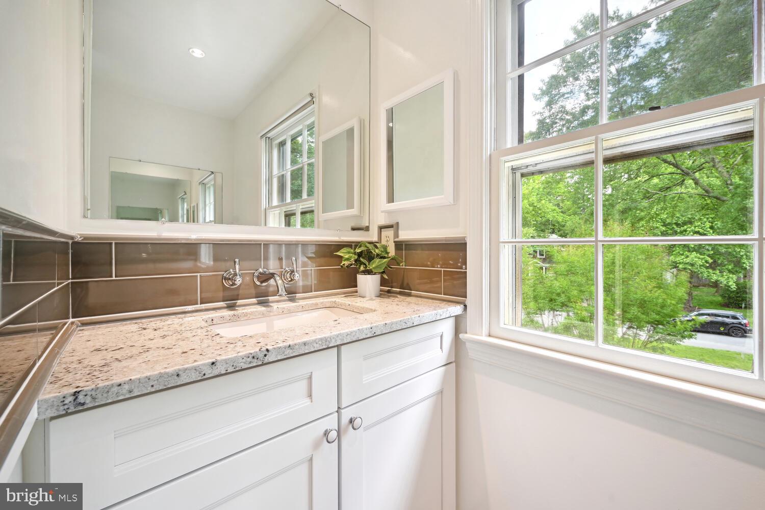 PINE KNOLLS - Residential