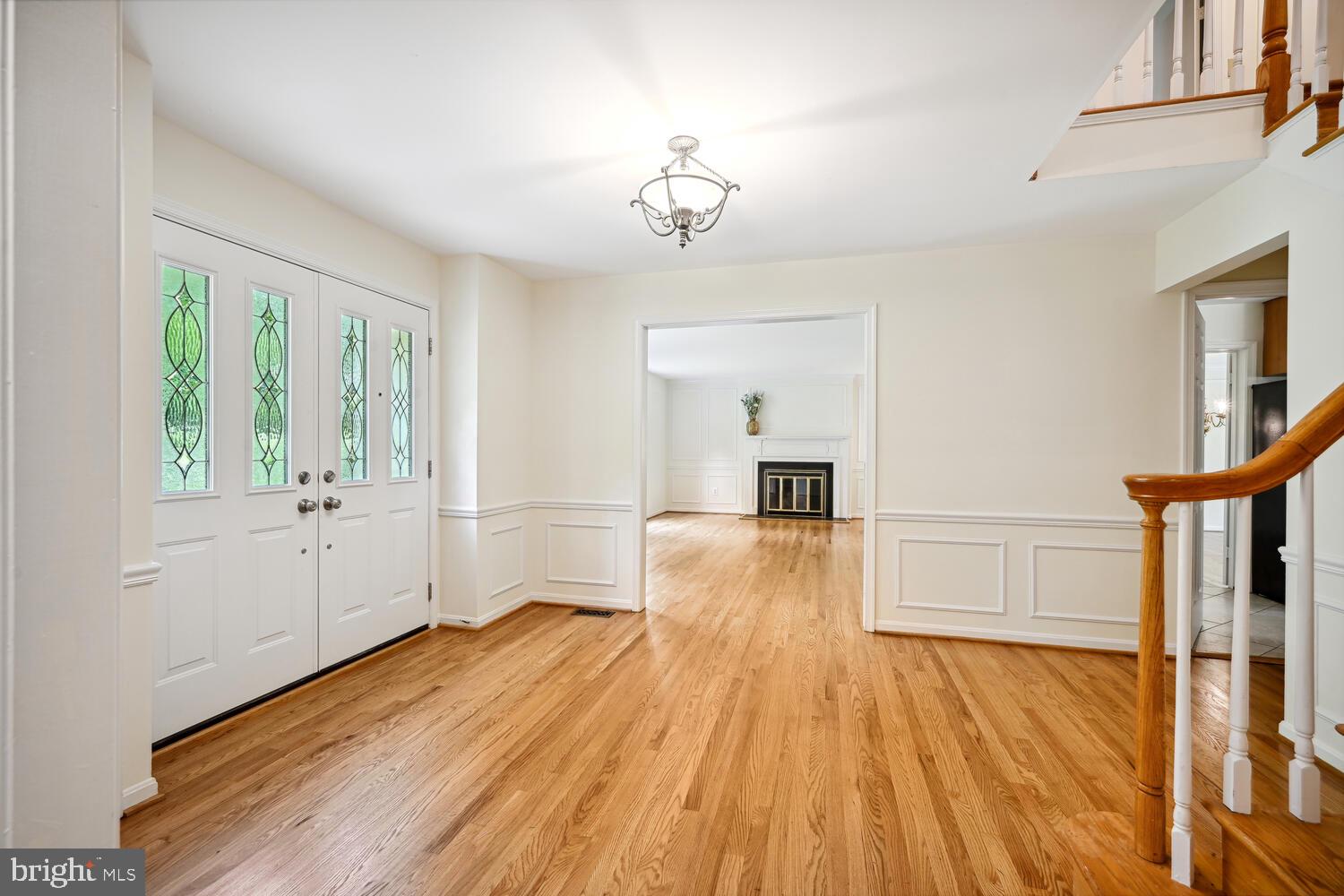 PINE KNOLLS - Residential