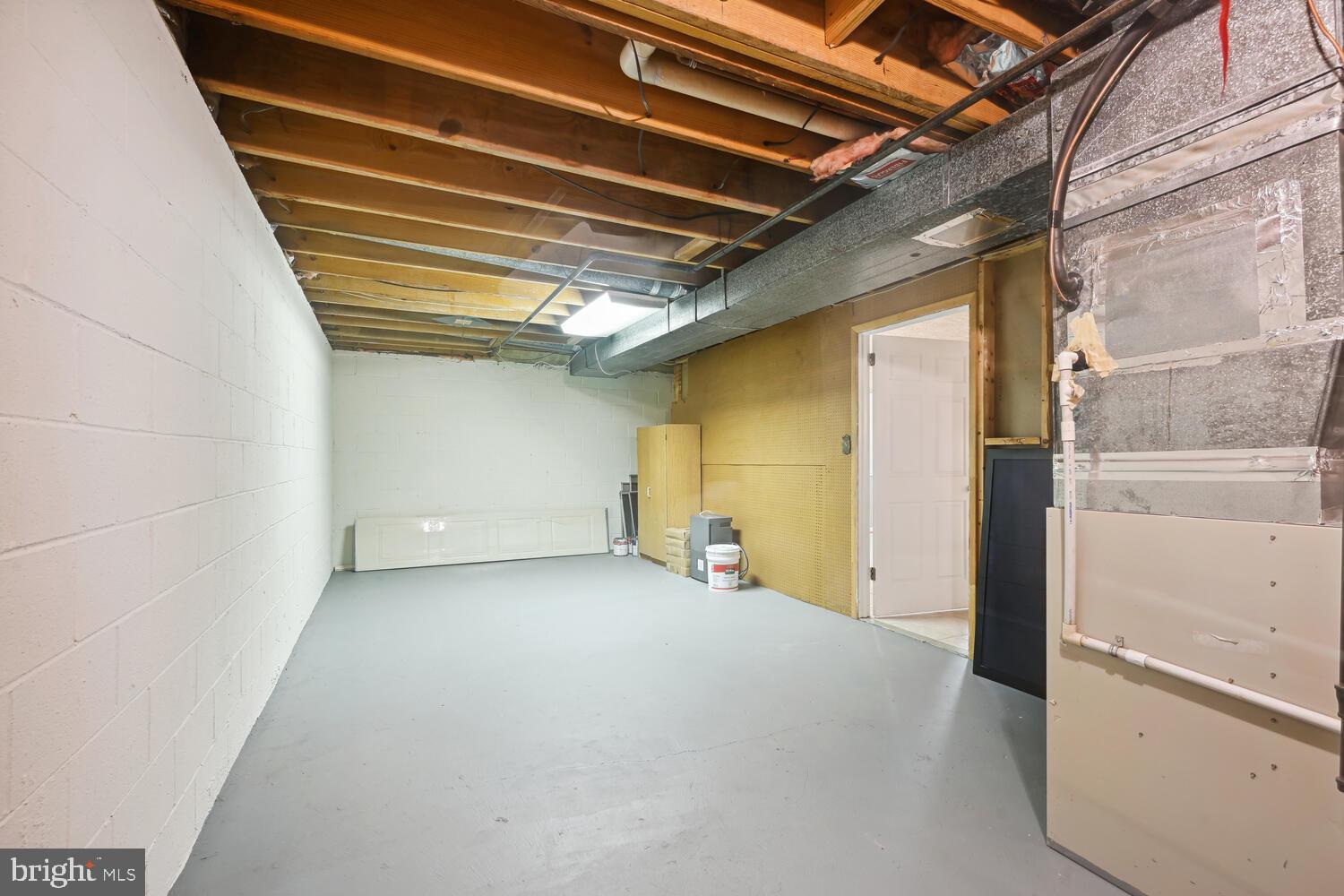 PINE KNOLLS - Residential