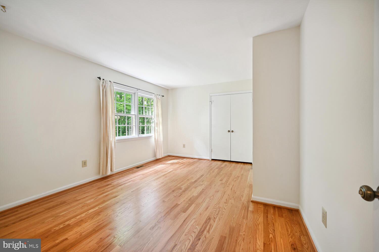 PINE KNOLLS - Residential