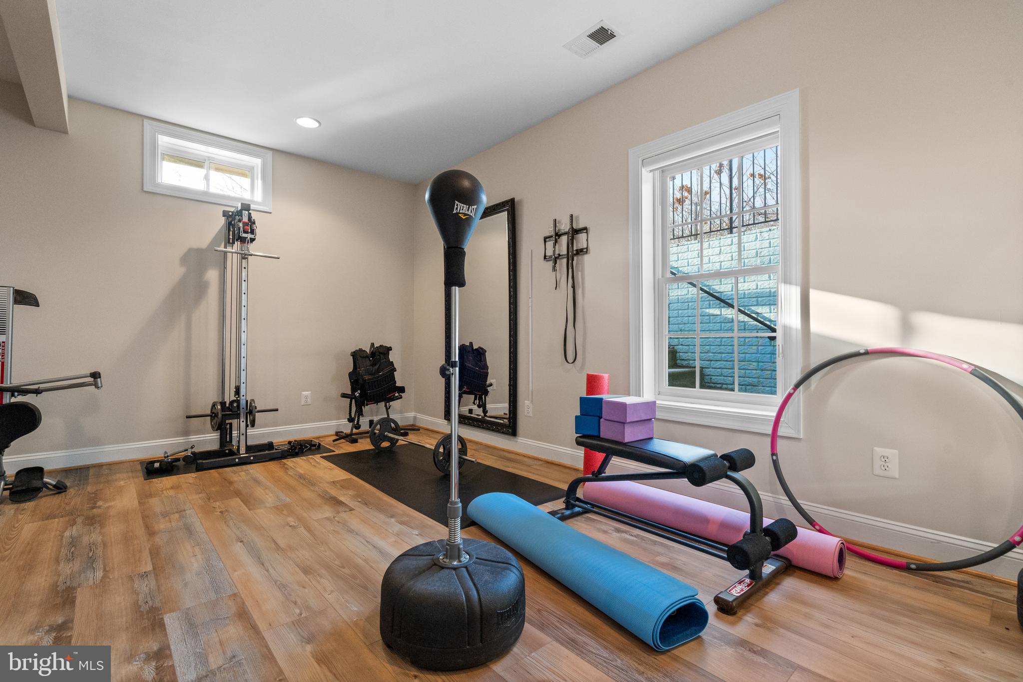 CHESTNUT HILLS - Residential