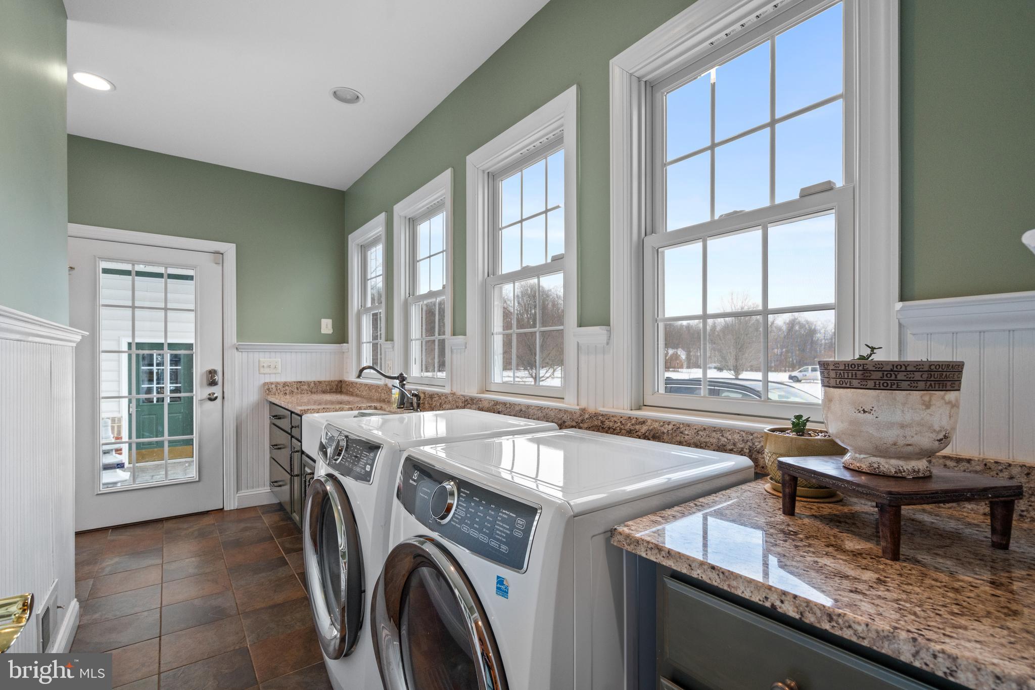 CHESTNUT HILLS - Residential