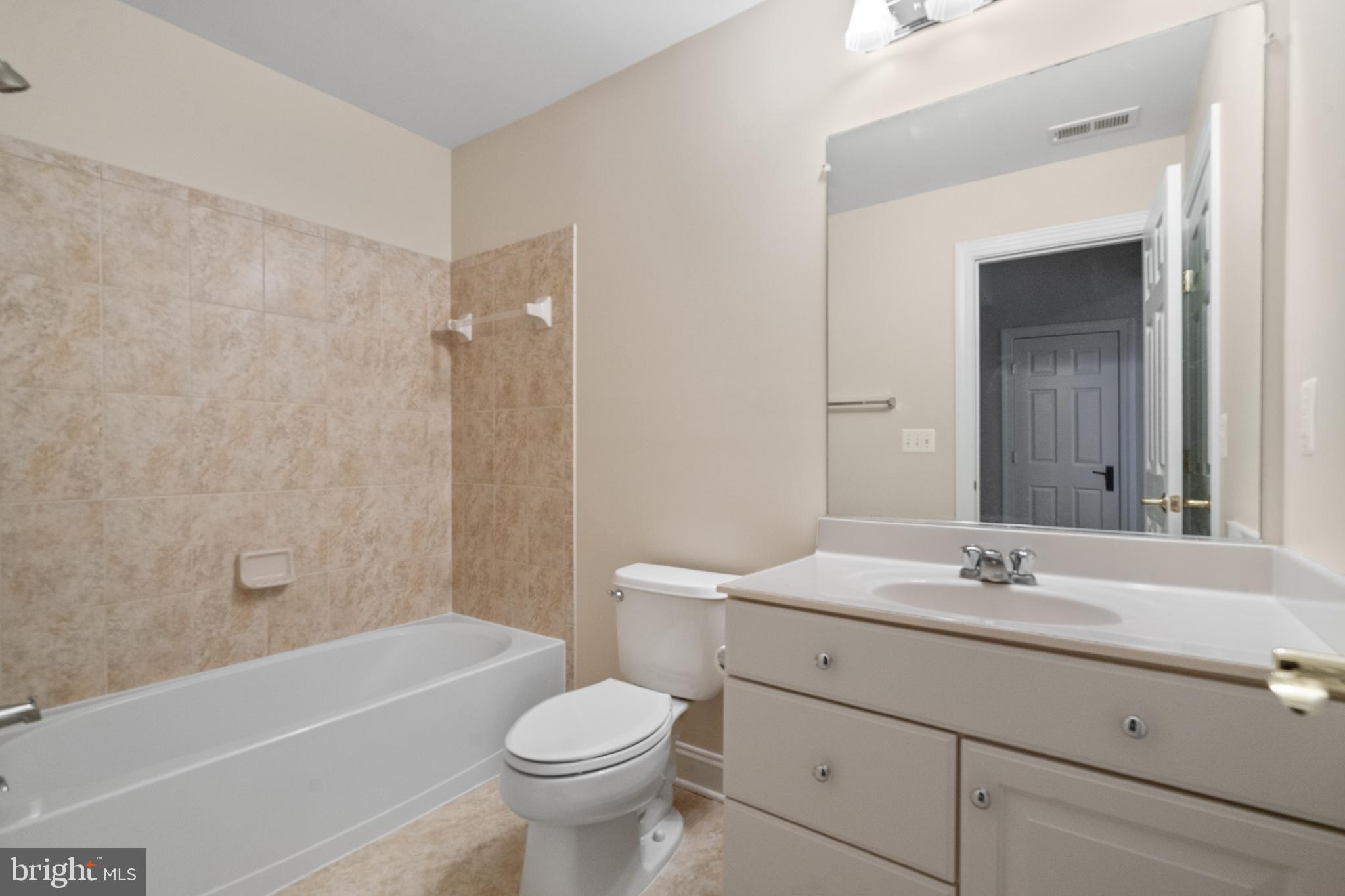 CHESTNUT HILLS - Residential