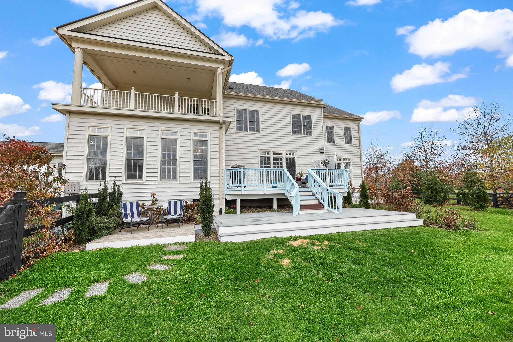 CHESTNUT HILLS - Residential