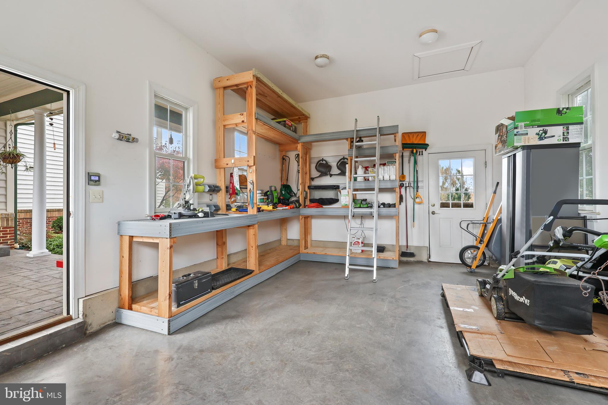 CHESTNUT HILLS - Residential