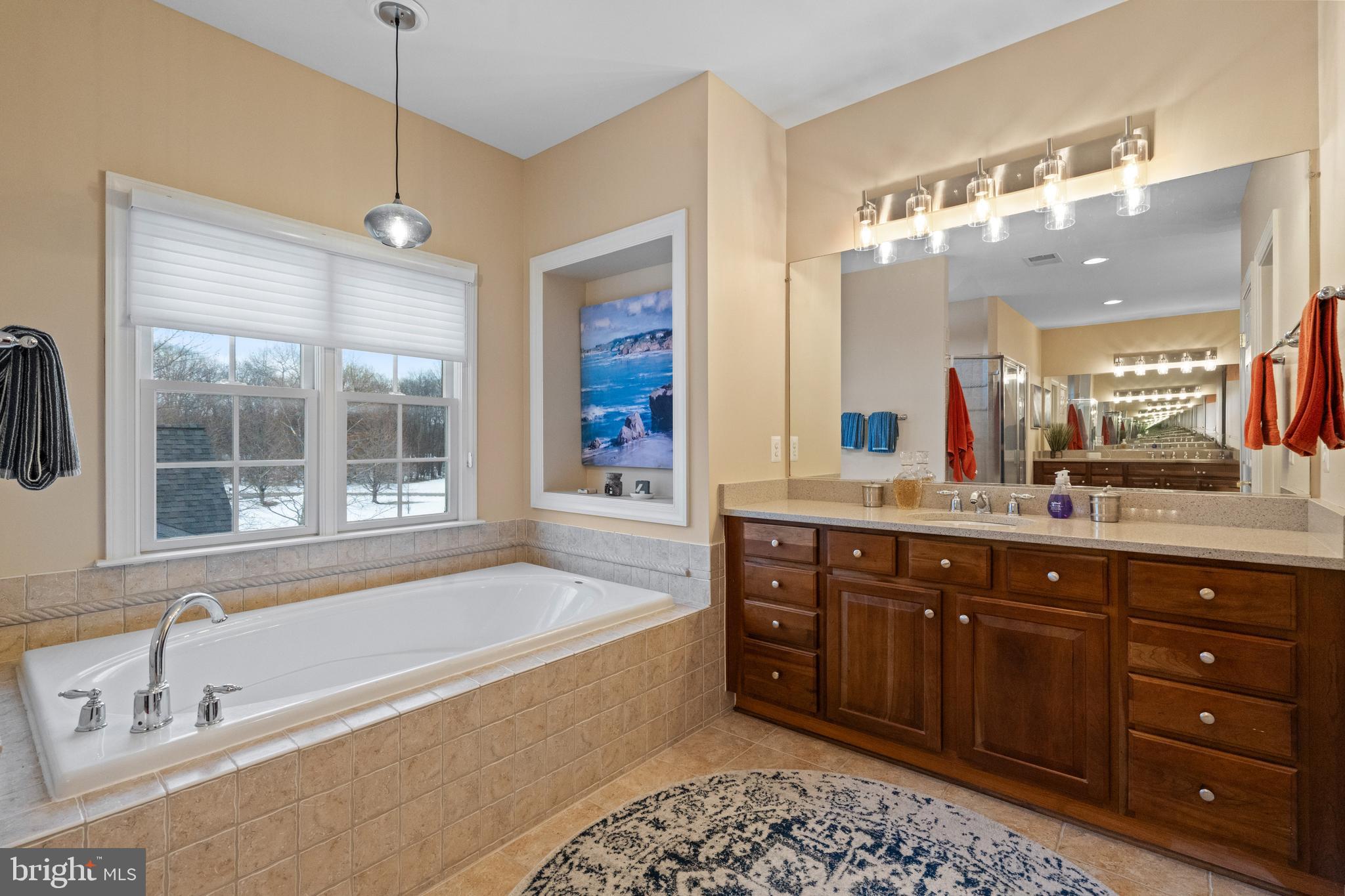 CHESTNUT HILLS - Residential