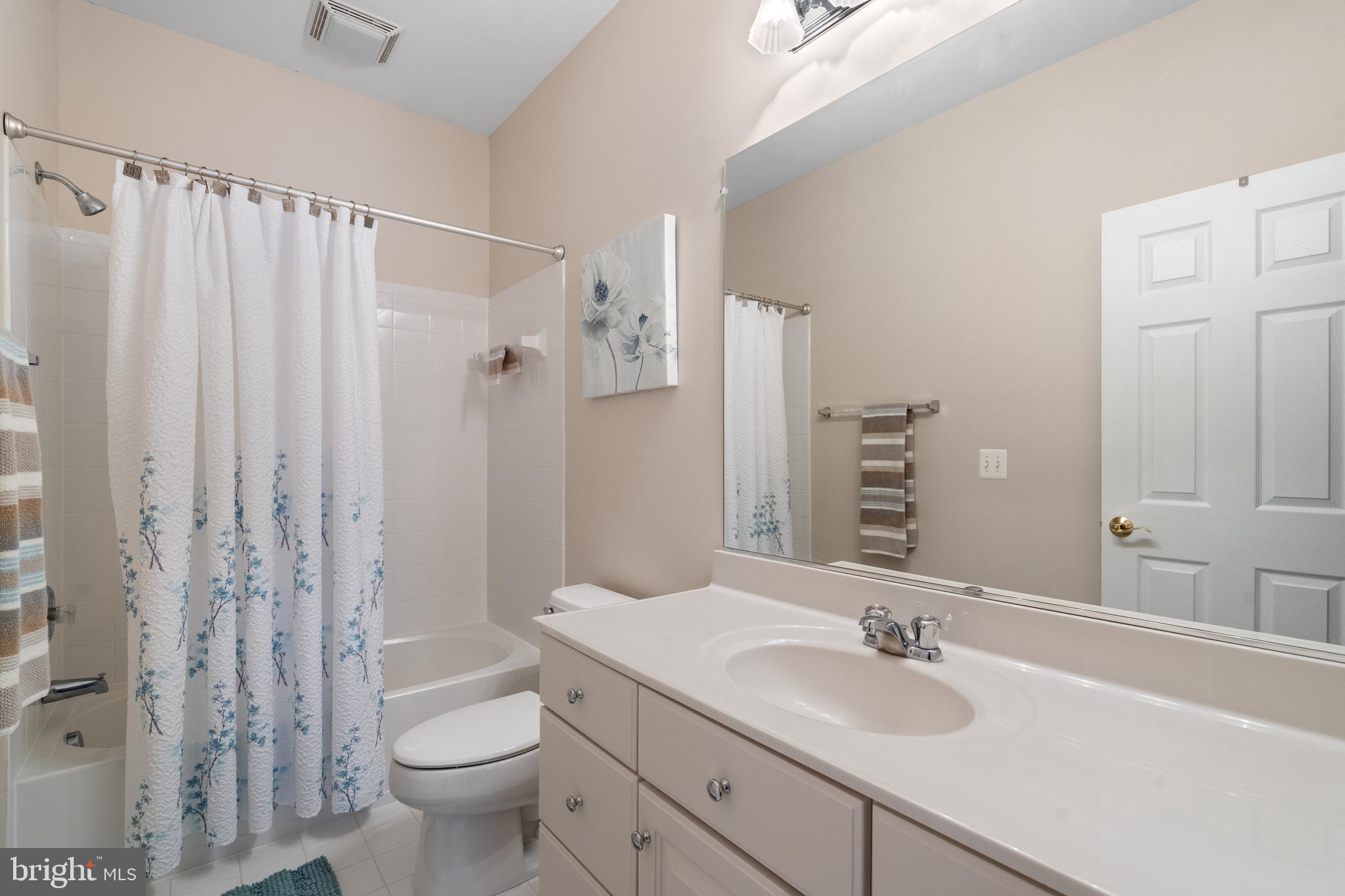 CHESTNUT HILLS - Residential