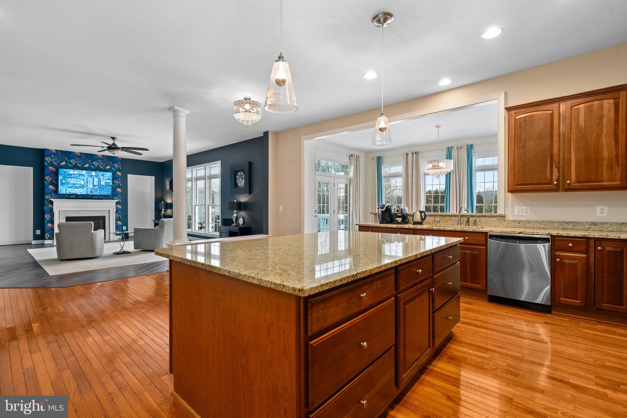 CHESTNUT HILLS - Residential