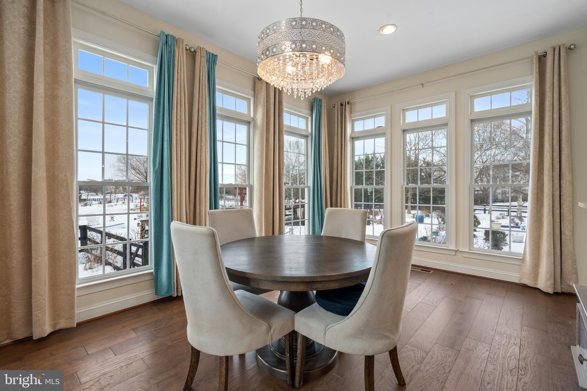 CHESTNUT HILLS - Residential