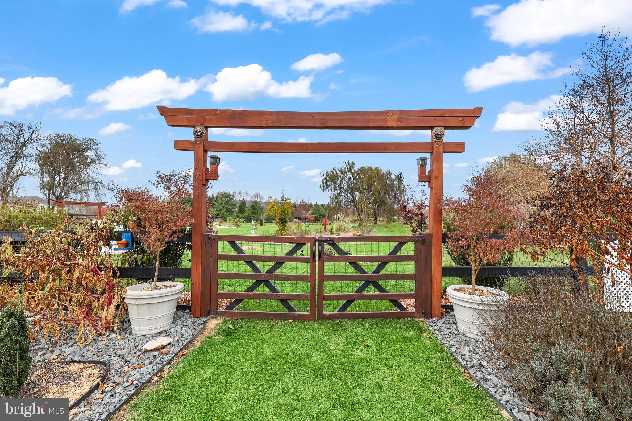 CHESTNUT HILLS - Residential