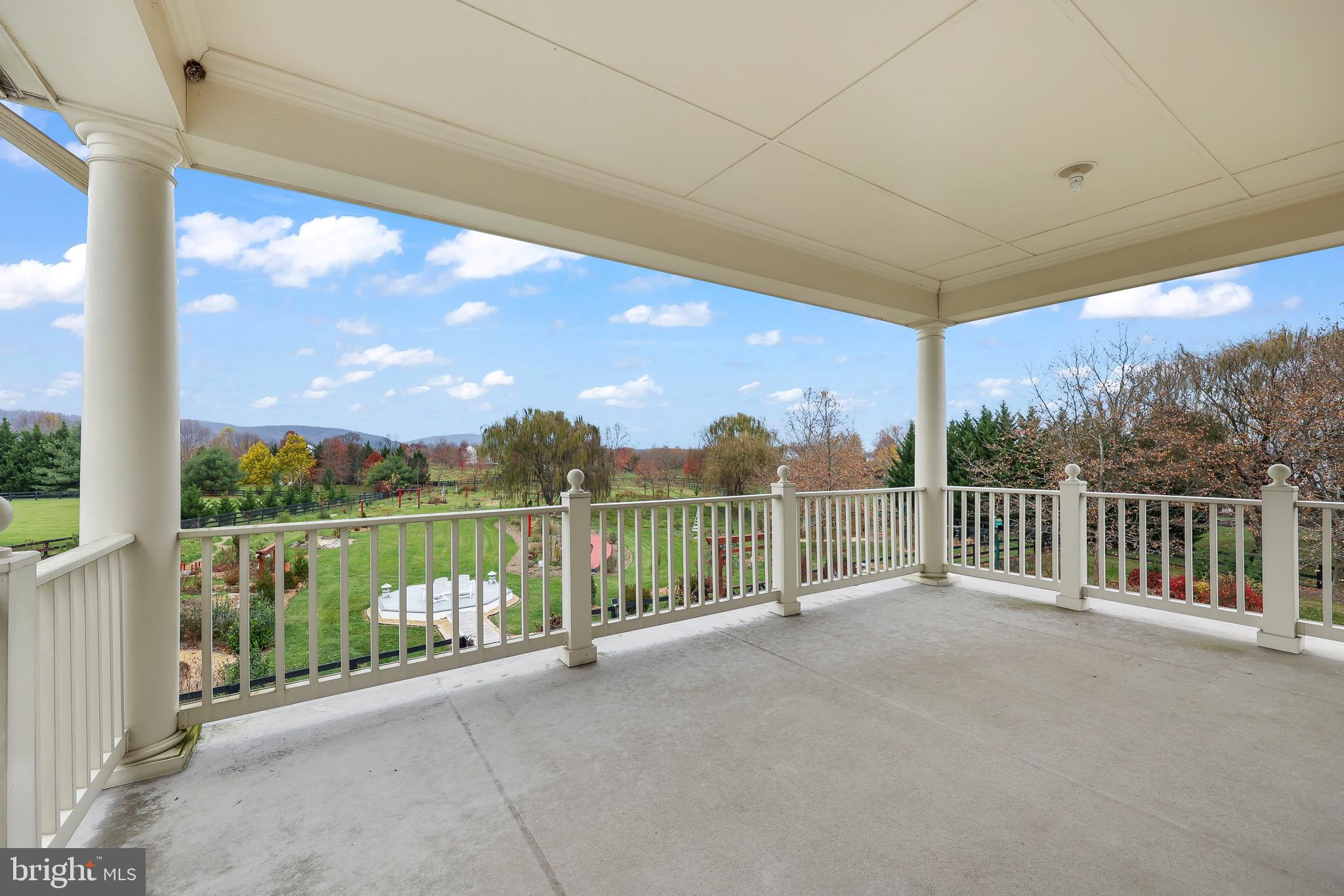 CHESTNUT HILLS - Residential