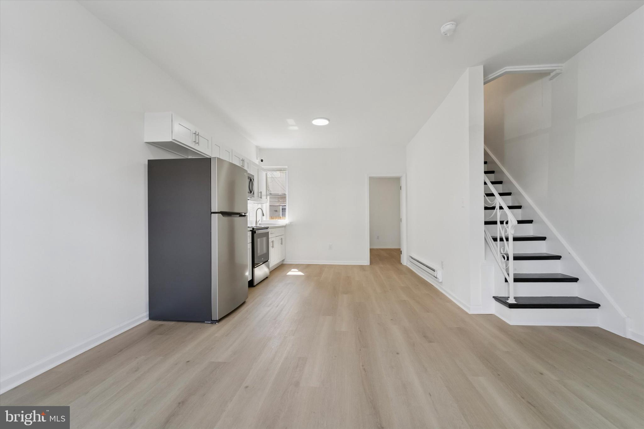 HUNTING PARK - Residential Lease