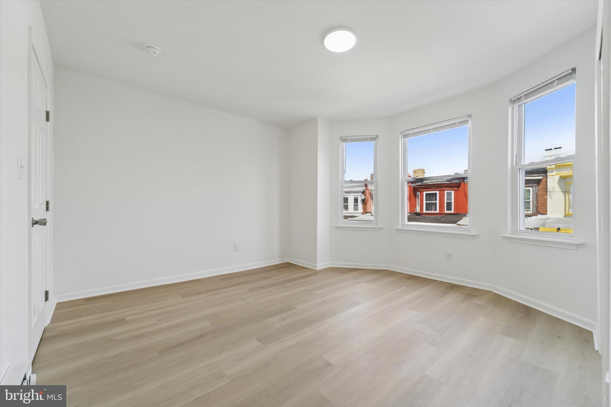 HUNTING PARK - Residential Lease