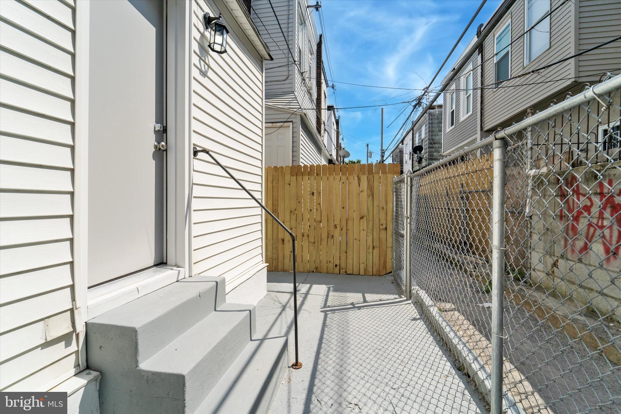 HUNTING PARK - Residential Lease