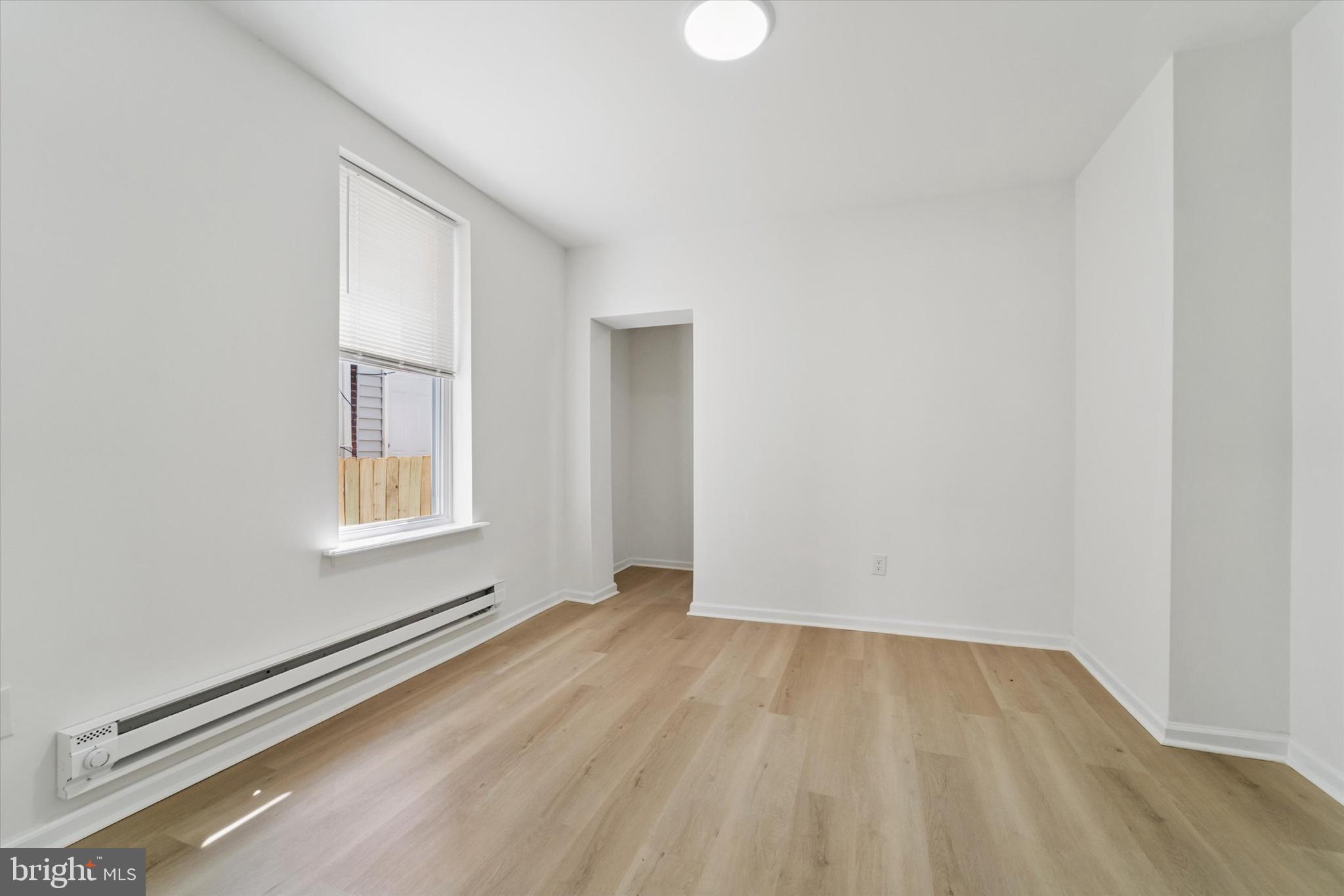 HUNTING PARK - Residential Lease