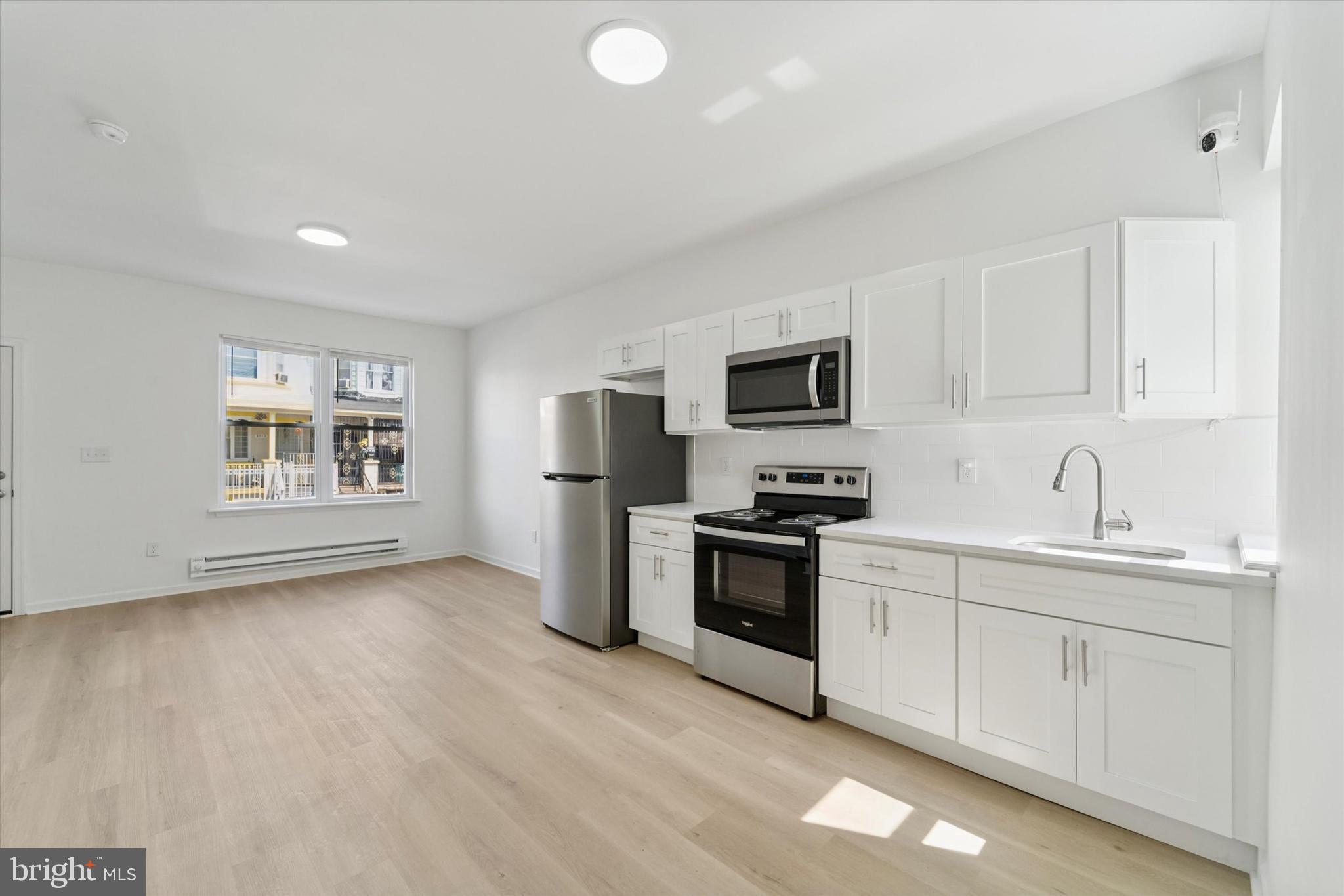 HUNTING PARK - Residential Lease