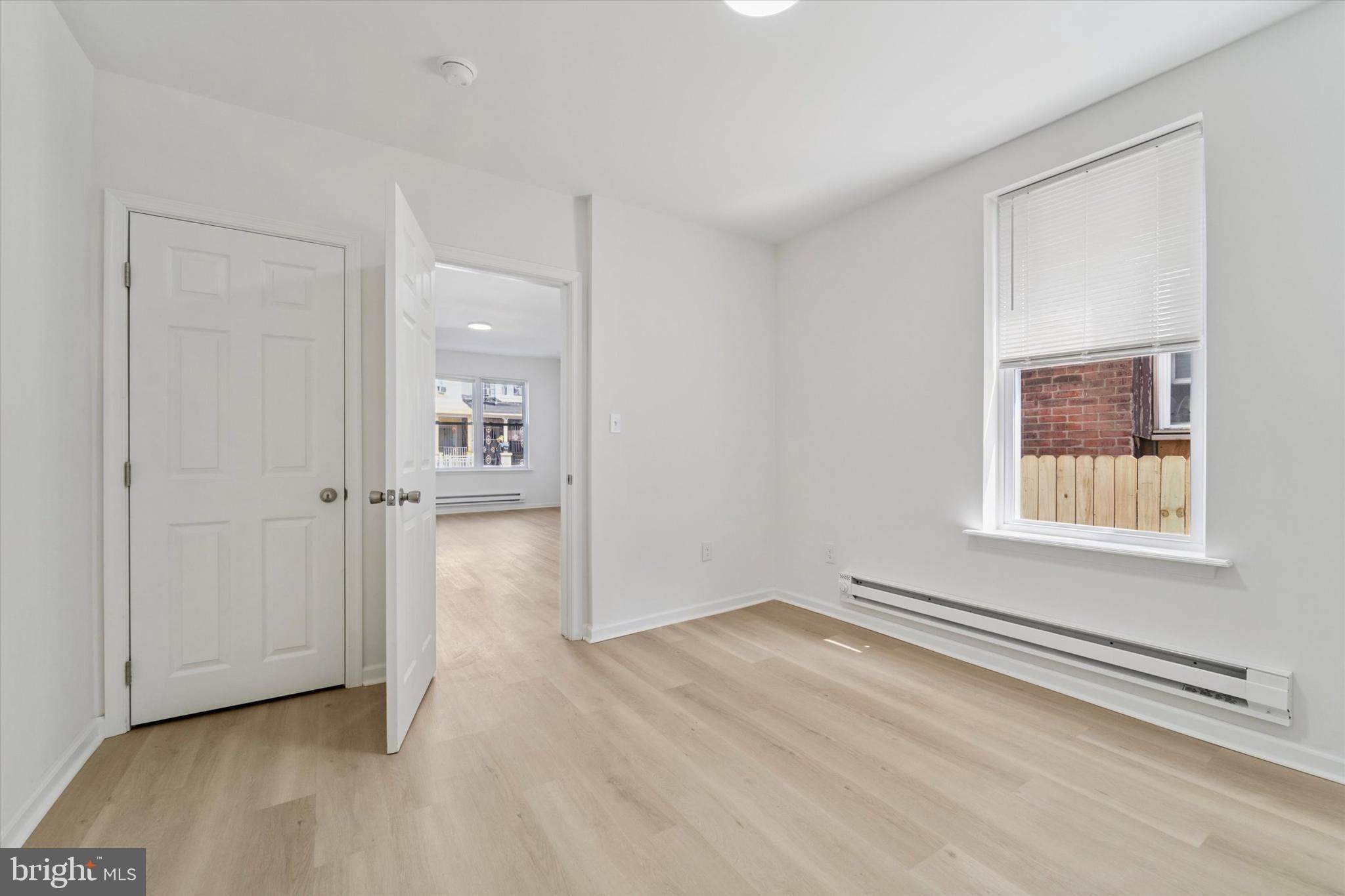 HUNTING PARK - Residential Lease