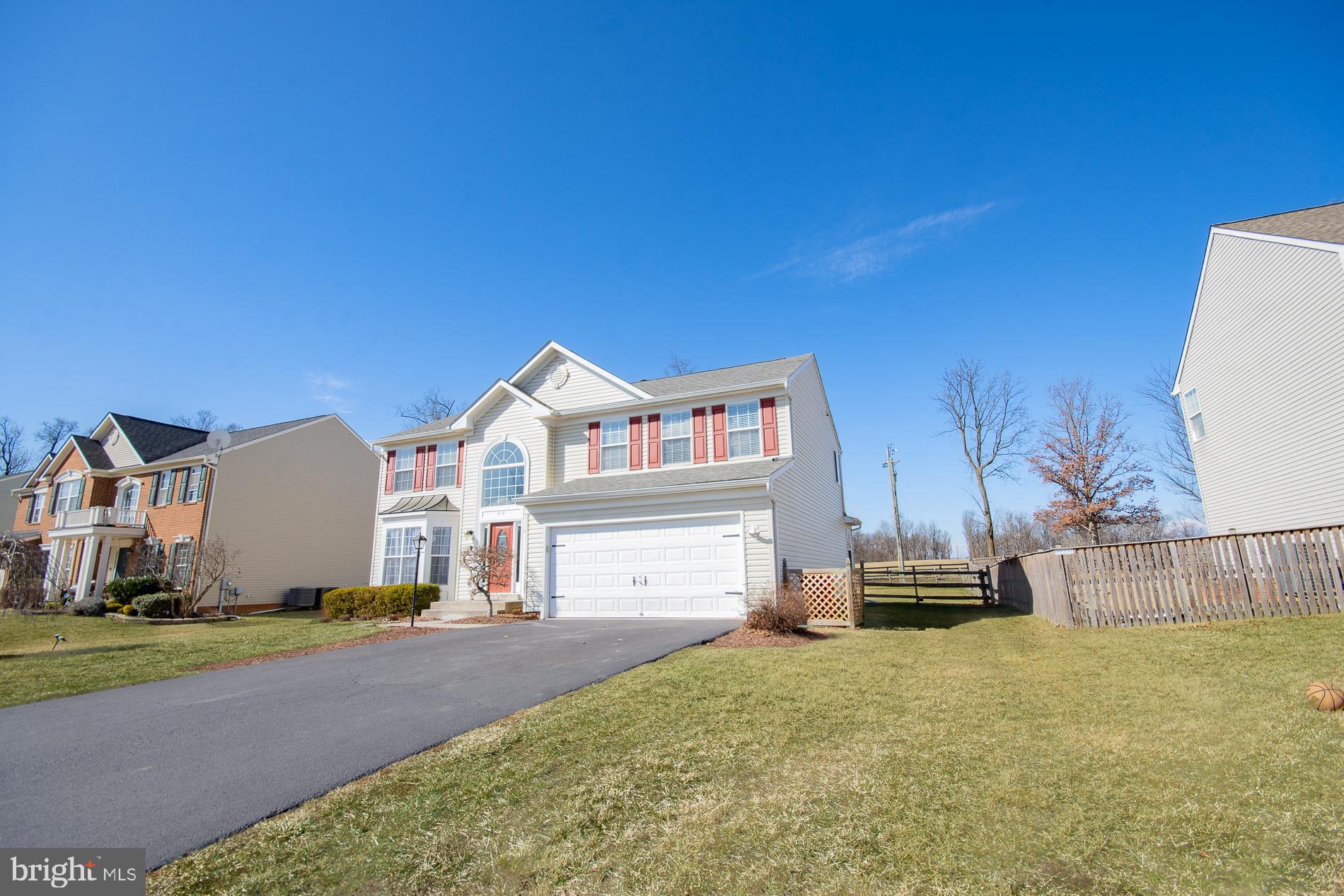 LOCUST HILL - Residential