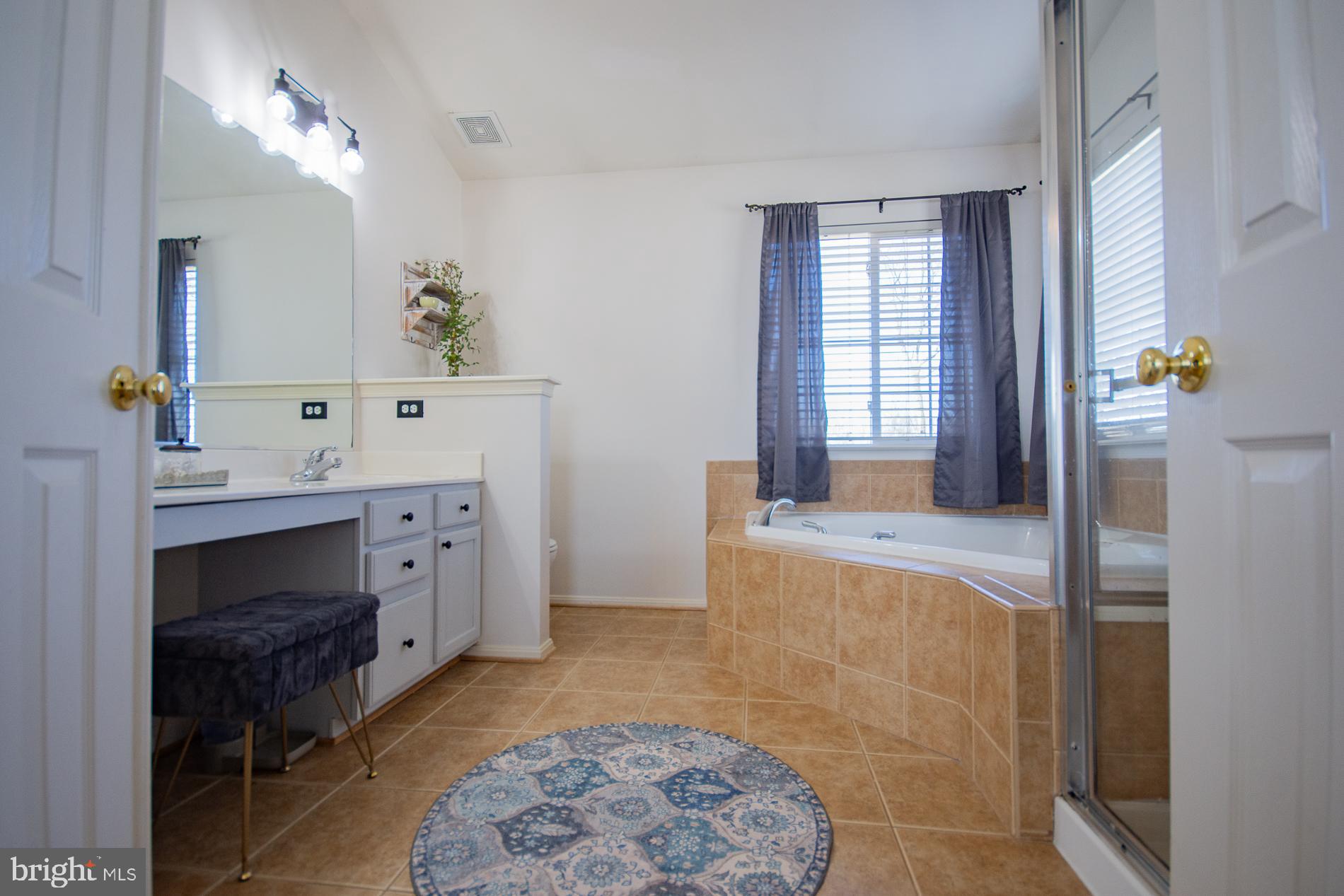 LOCUST HILL - Residential