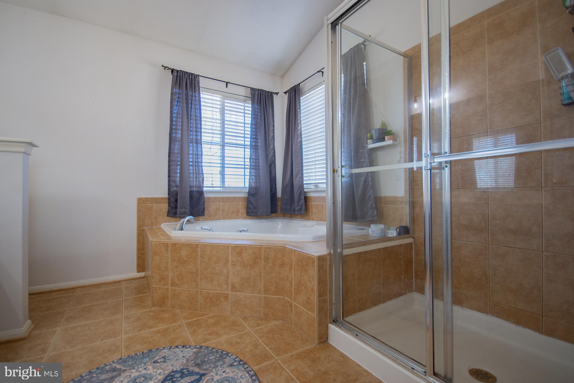 LOCUST HILL - Residential