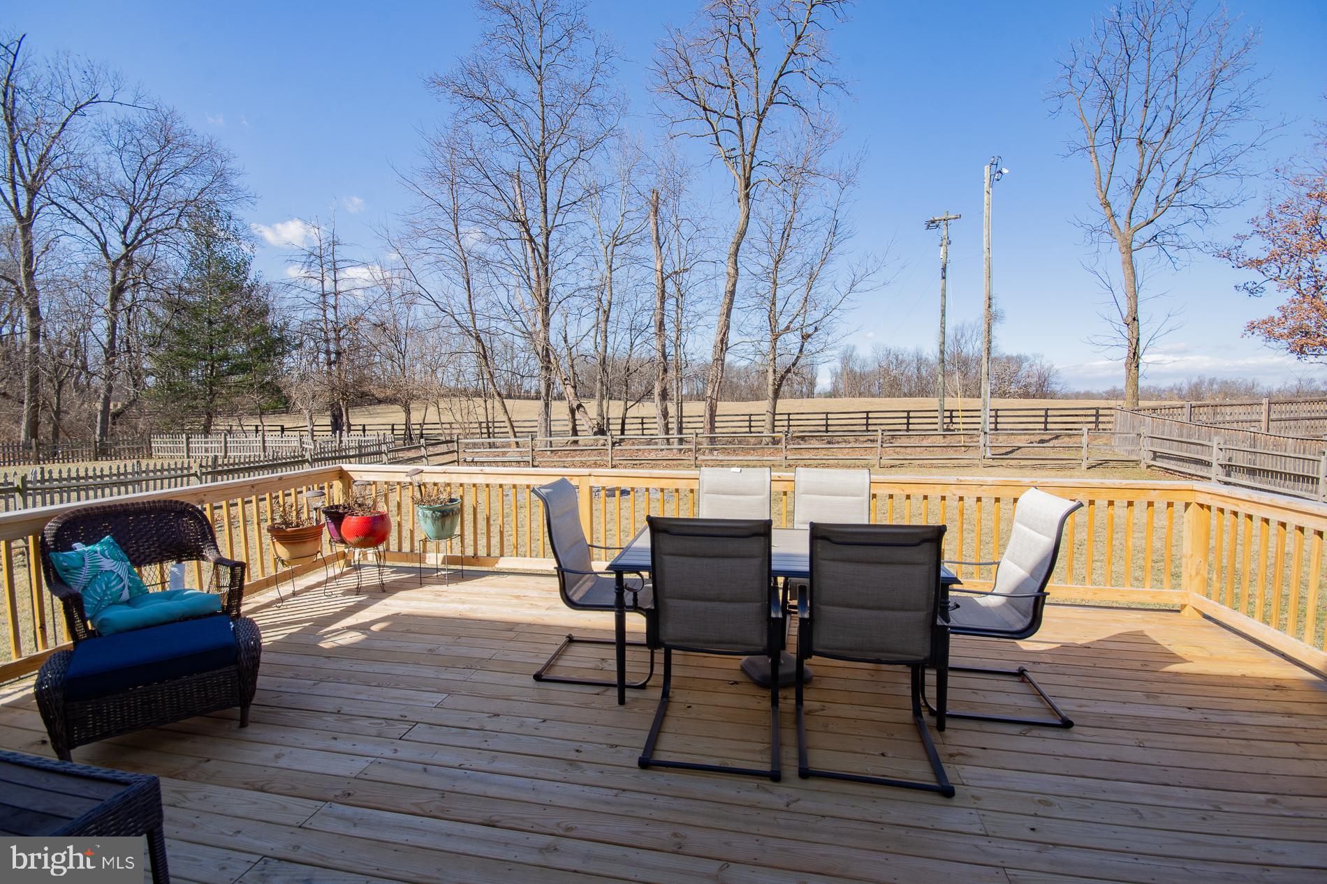 LOCUST HILL - Residential