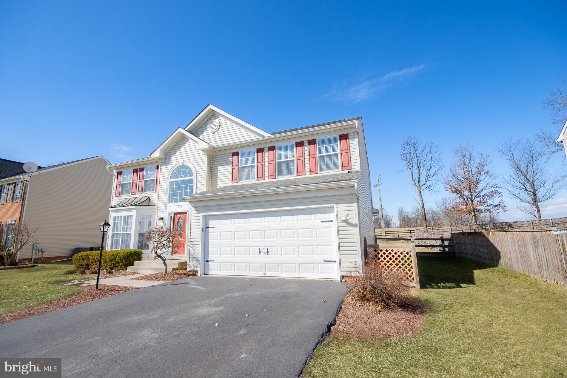 LOCUST HILL - Residential