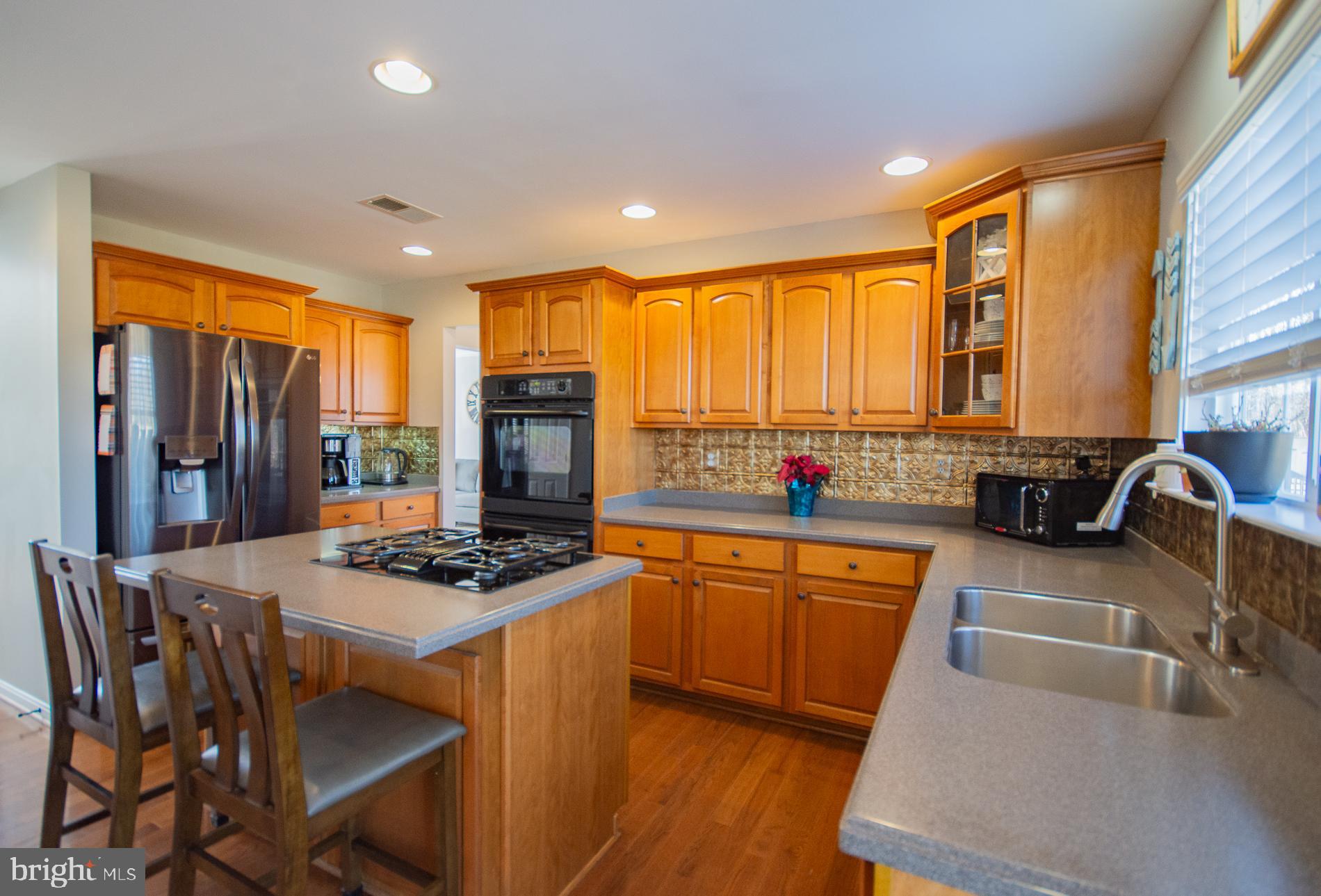 LOCUST HILL - Residential