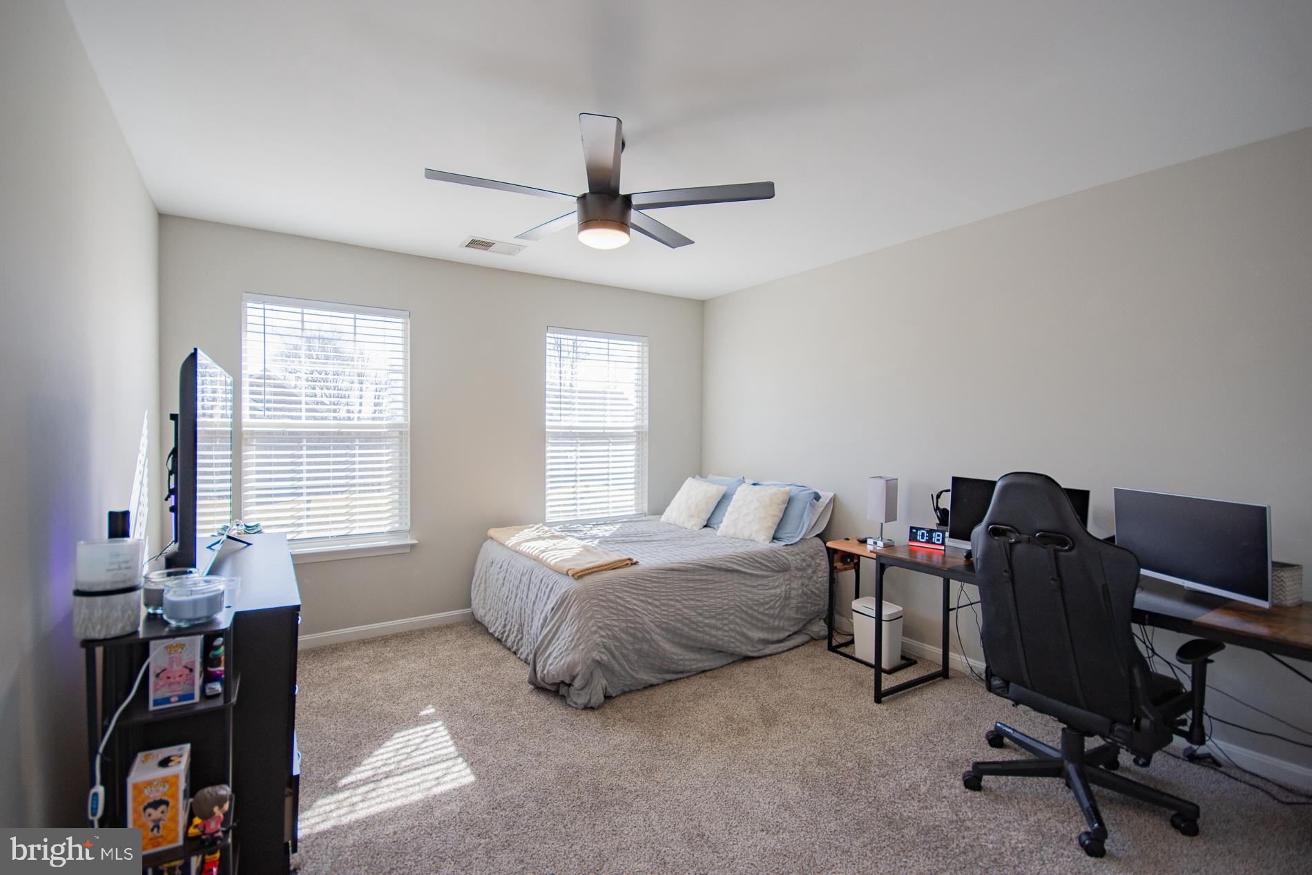 LOCUST HILL - Residential