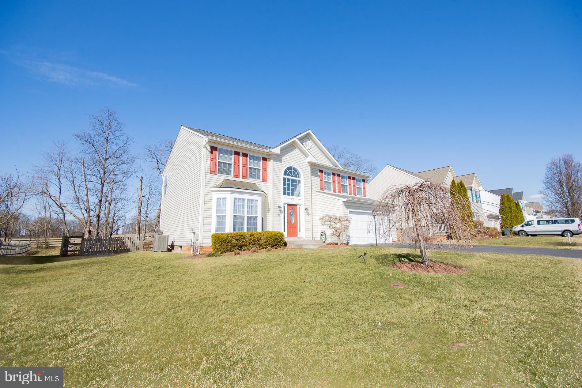 LOCUST HILL - Residential