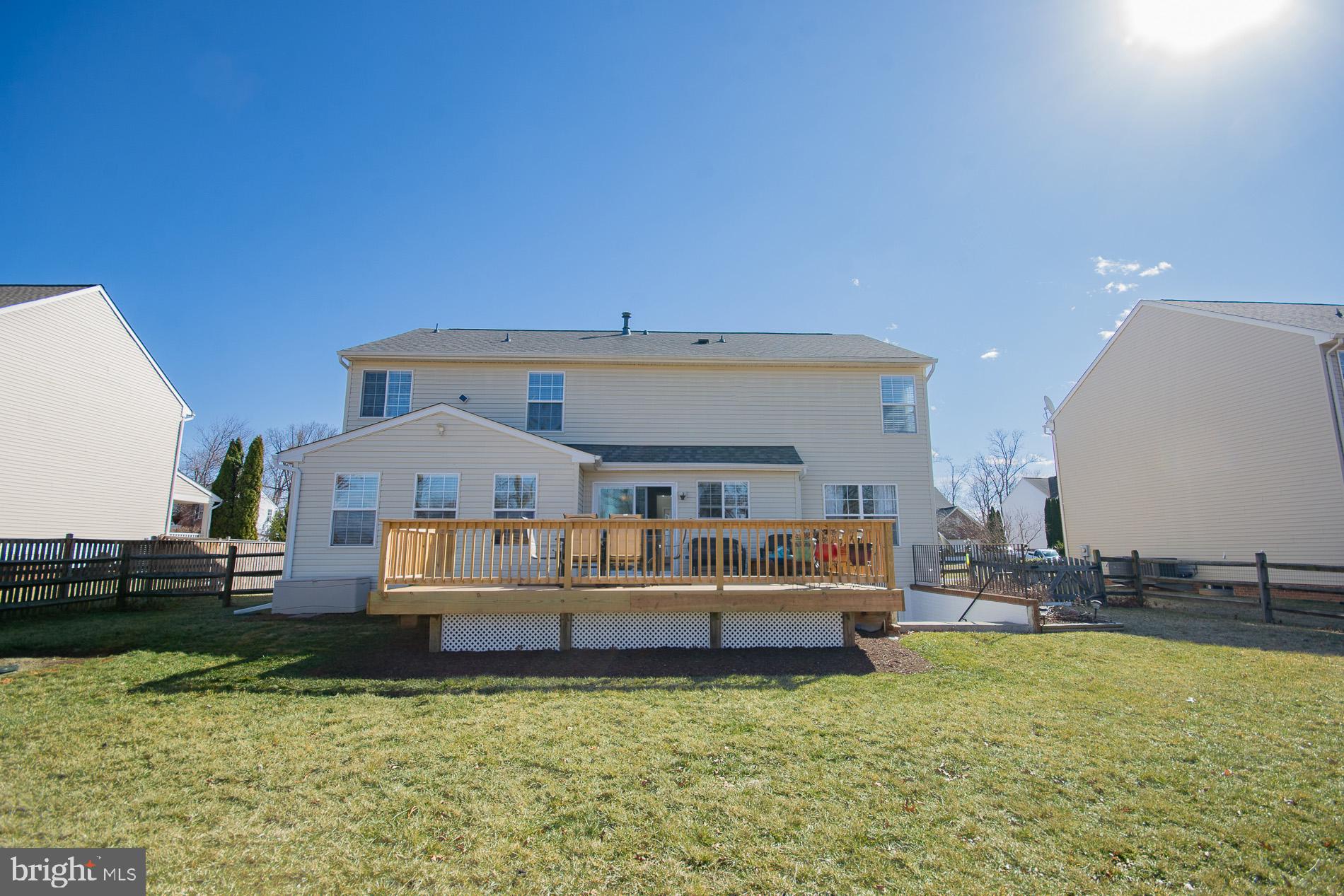 LOCUST HILL - Residential