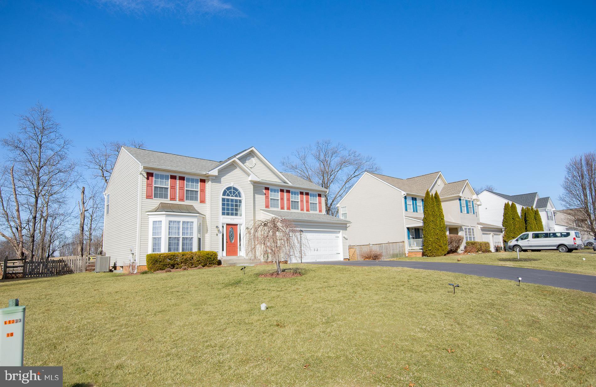 LOCUST HILL - Residential