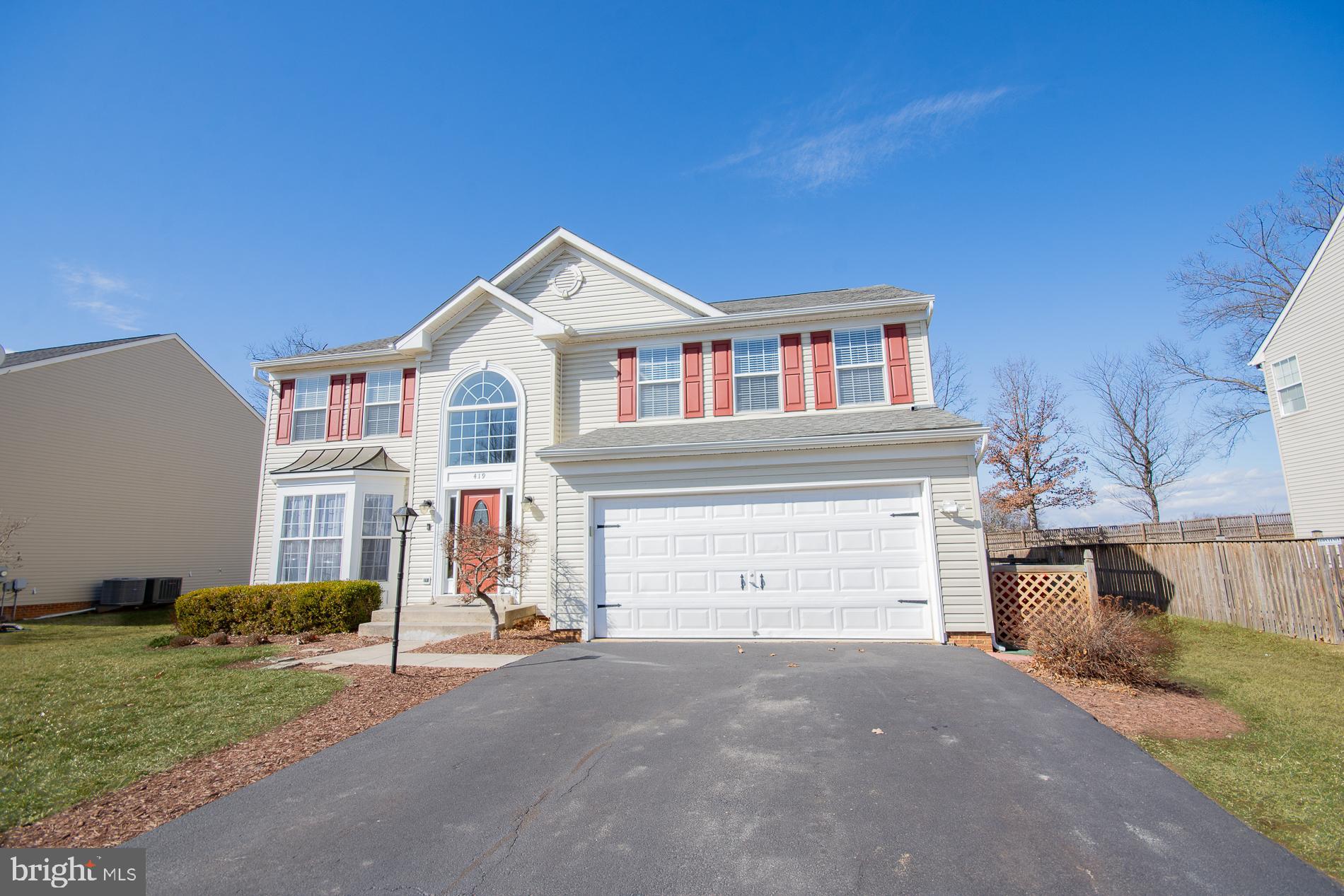 LOCUST HILL - Residential