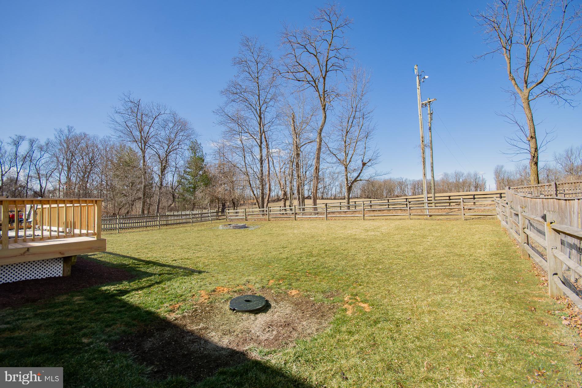 LOCUST HILL - Residential