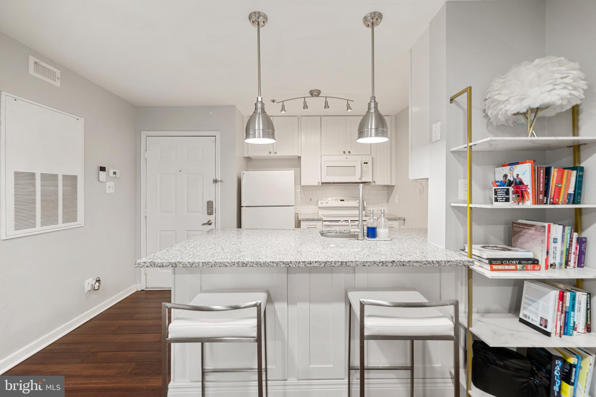 3309 WYNDHAM CIRCLE 1180