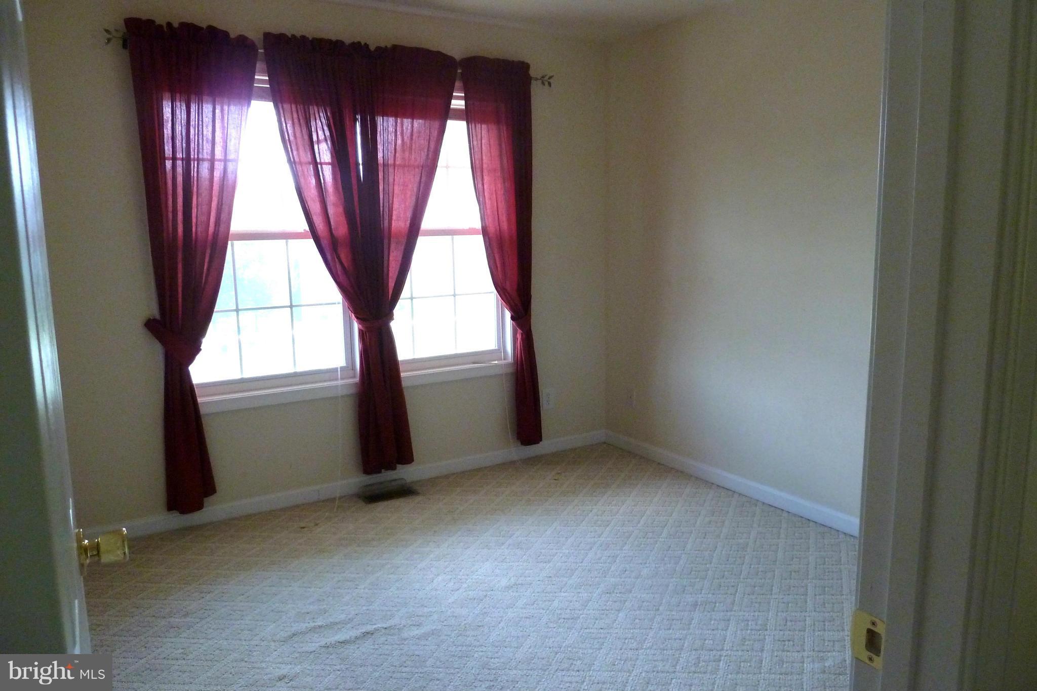 MILLS FARM - Residential Lease