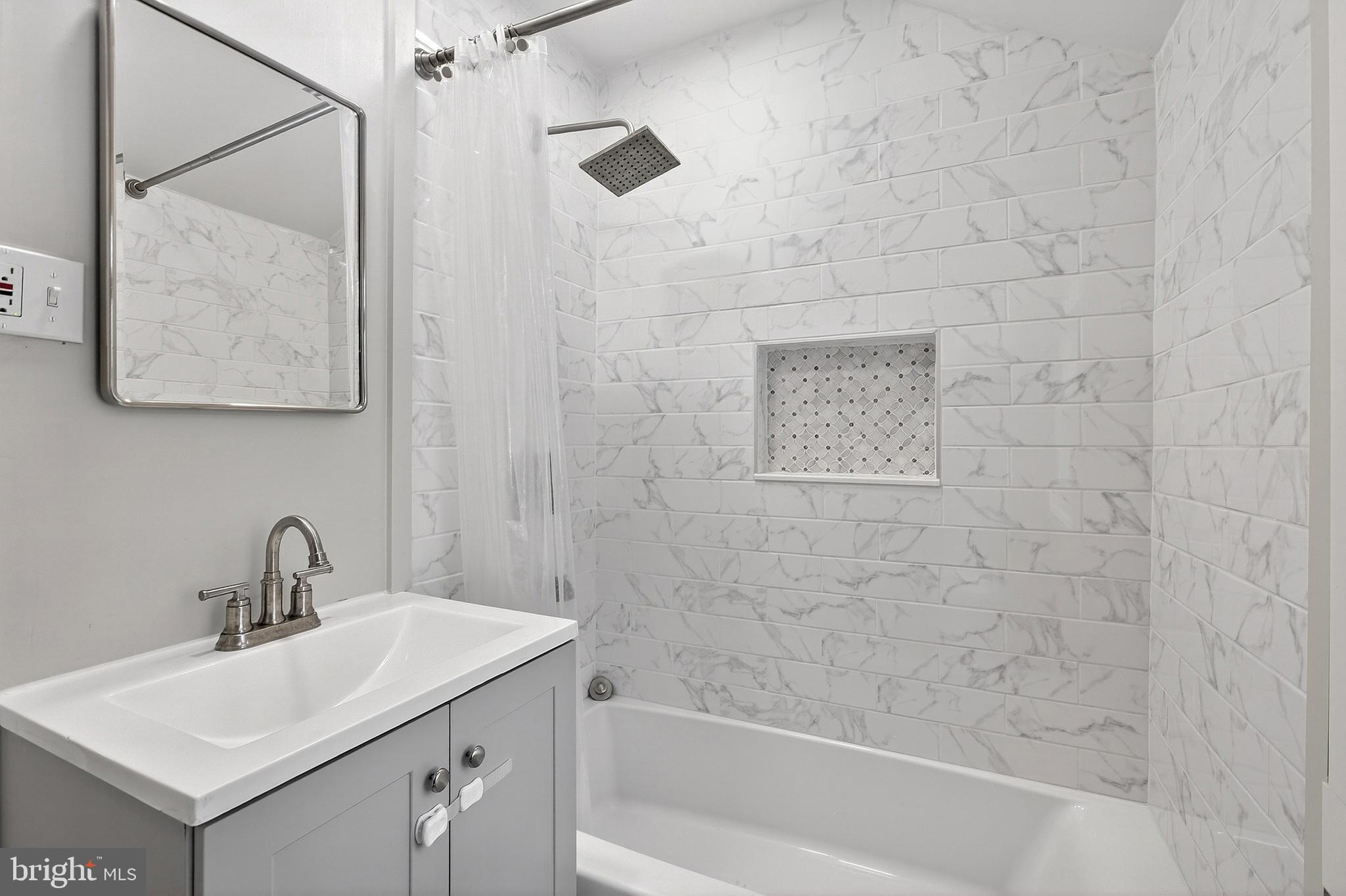 WOODMERE - Residential