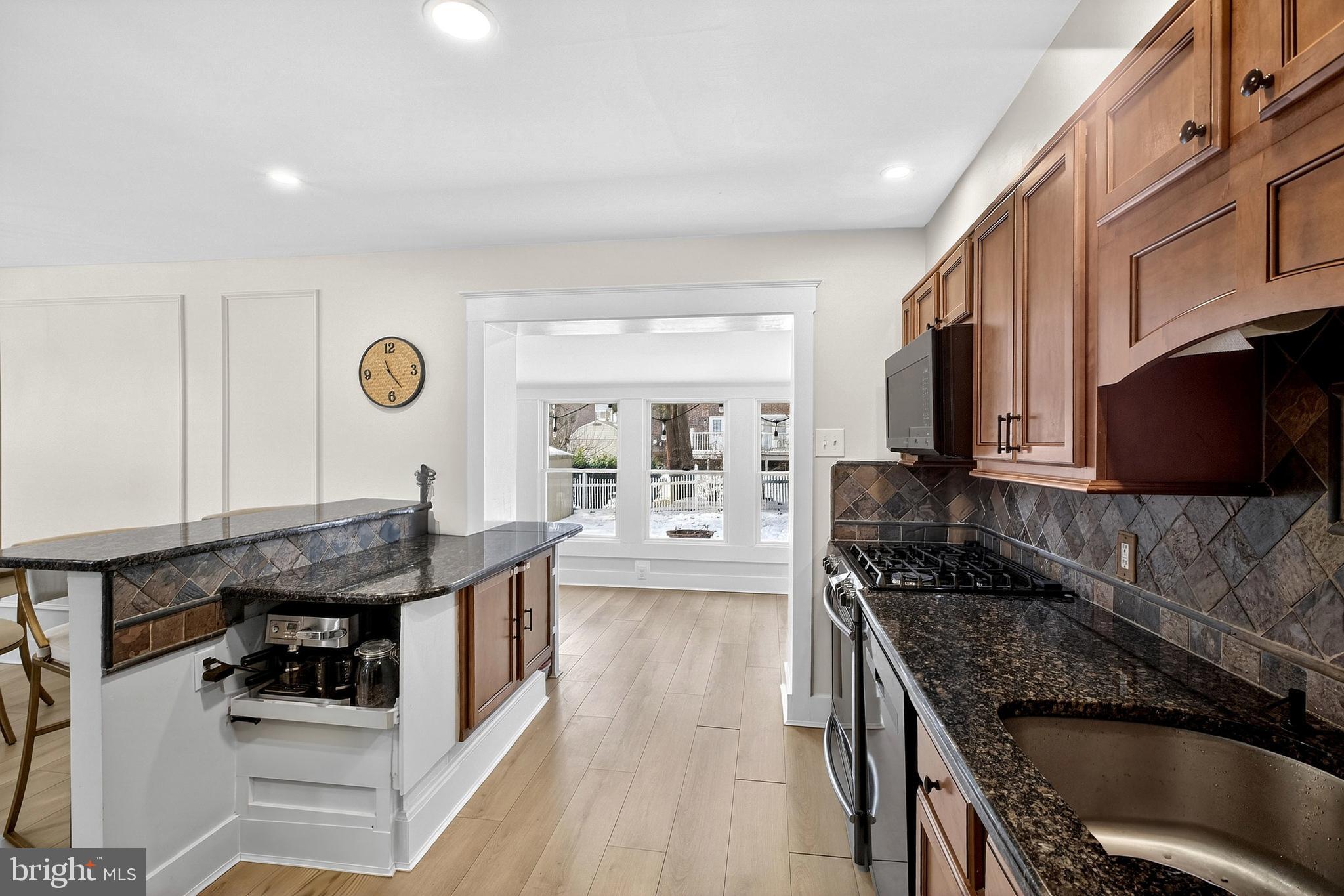 WOODMERE - Residential