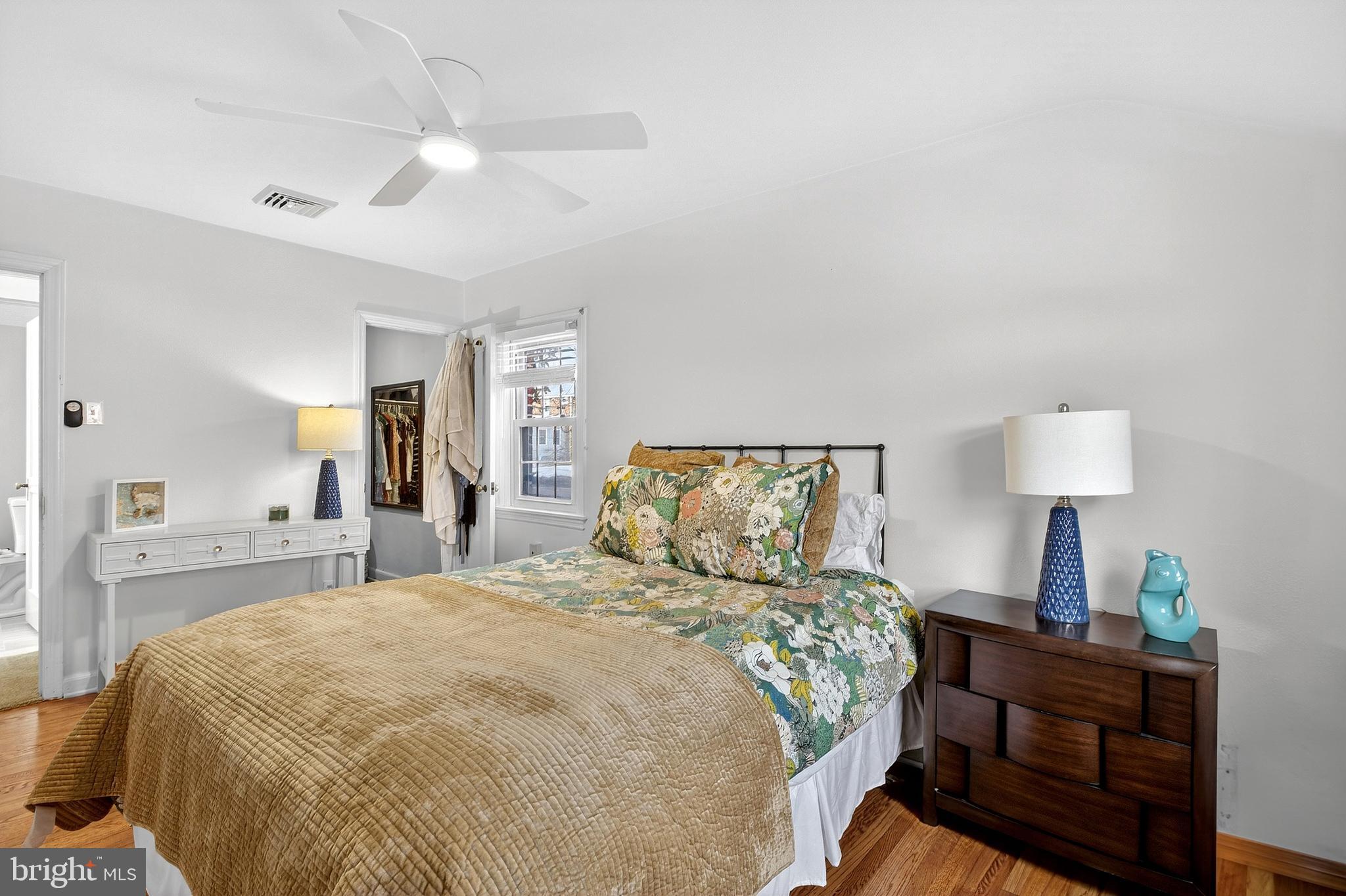 WOODMERE - Residential