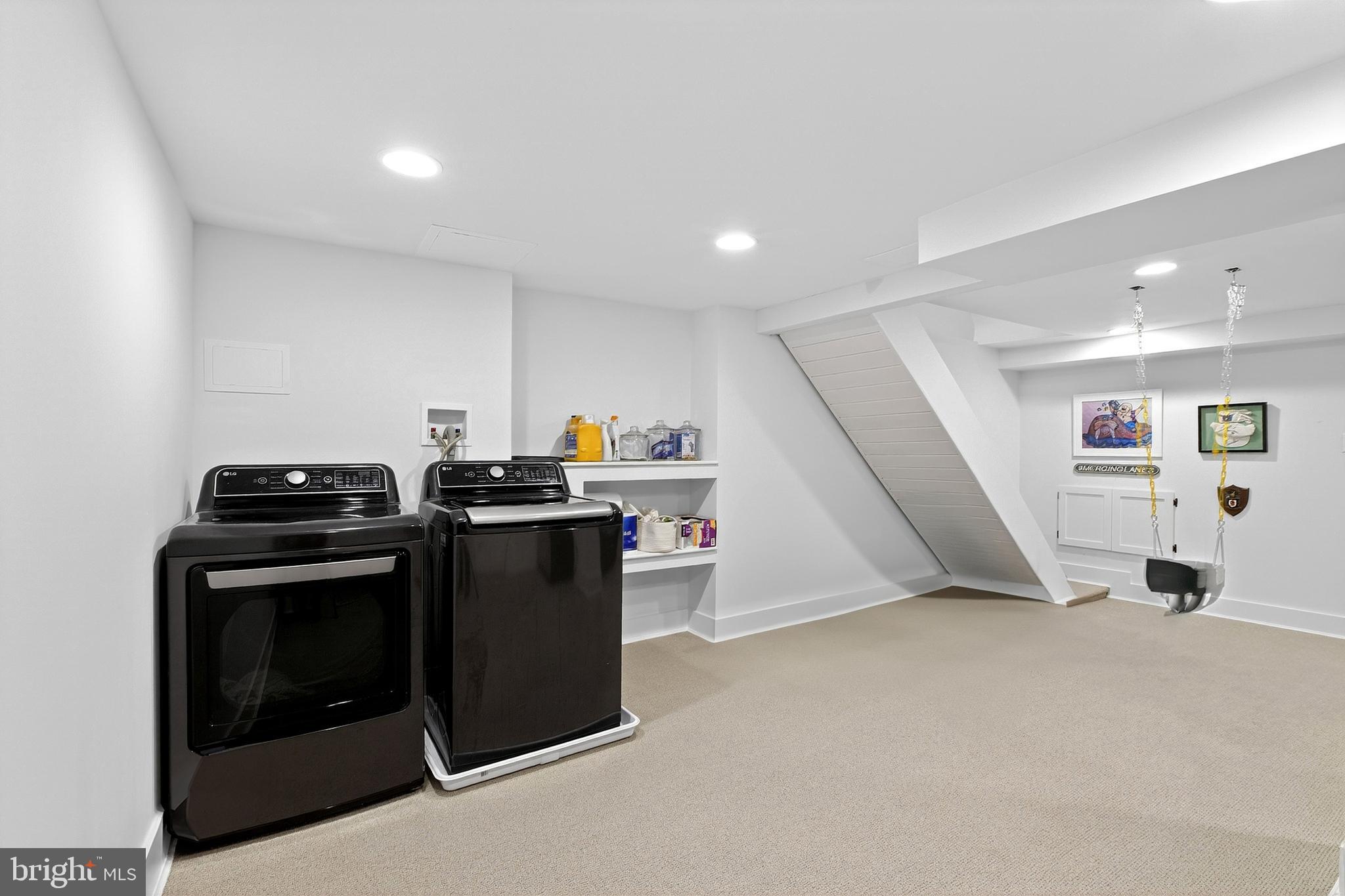 WOODMERE - Residential