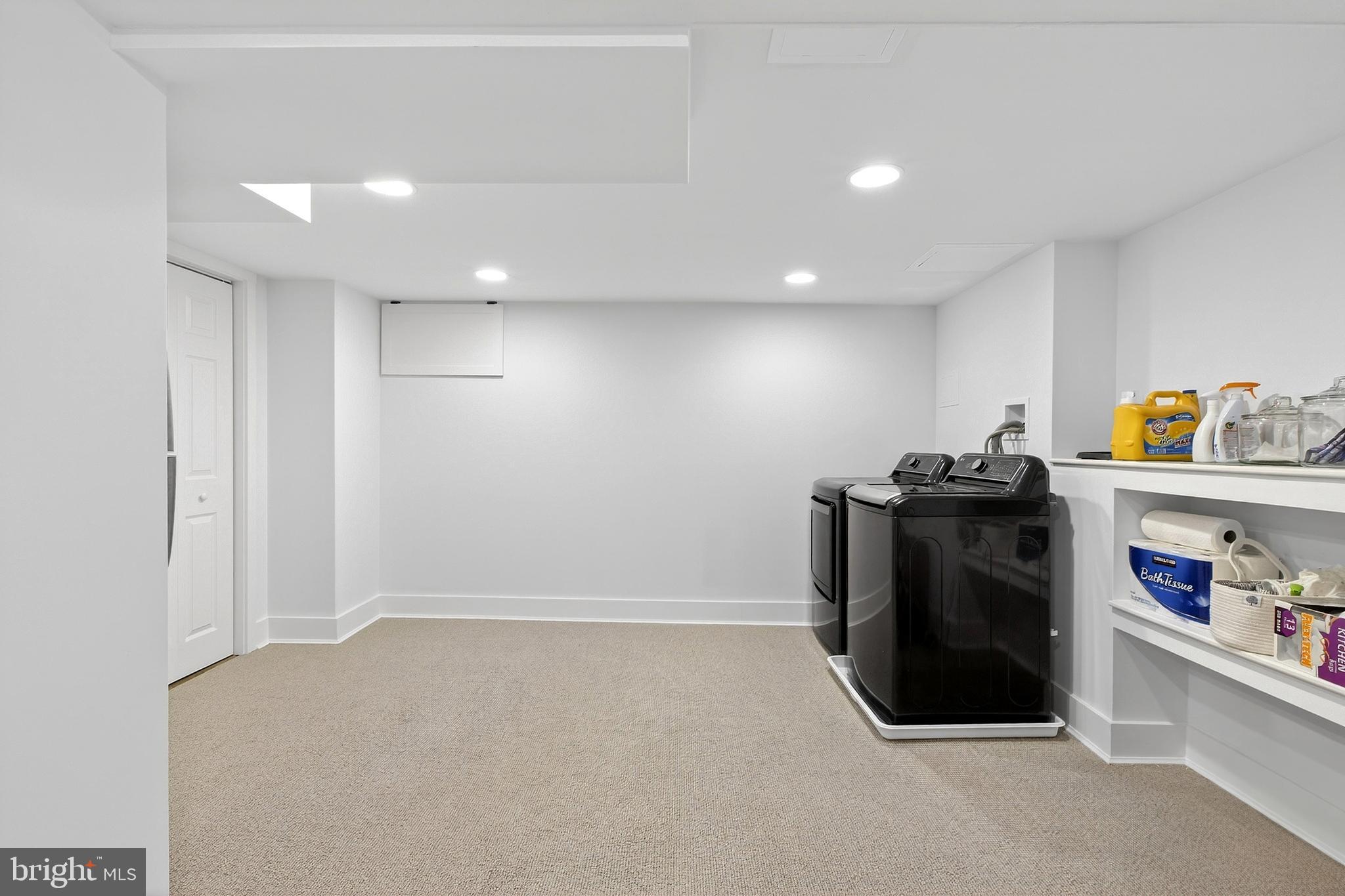 WOODMERE - Residential